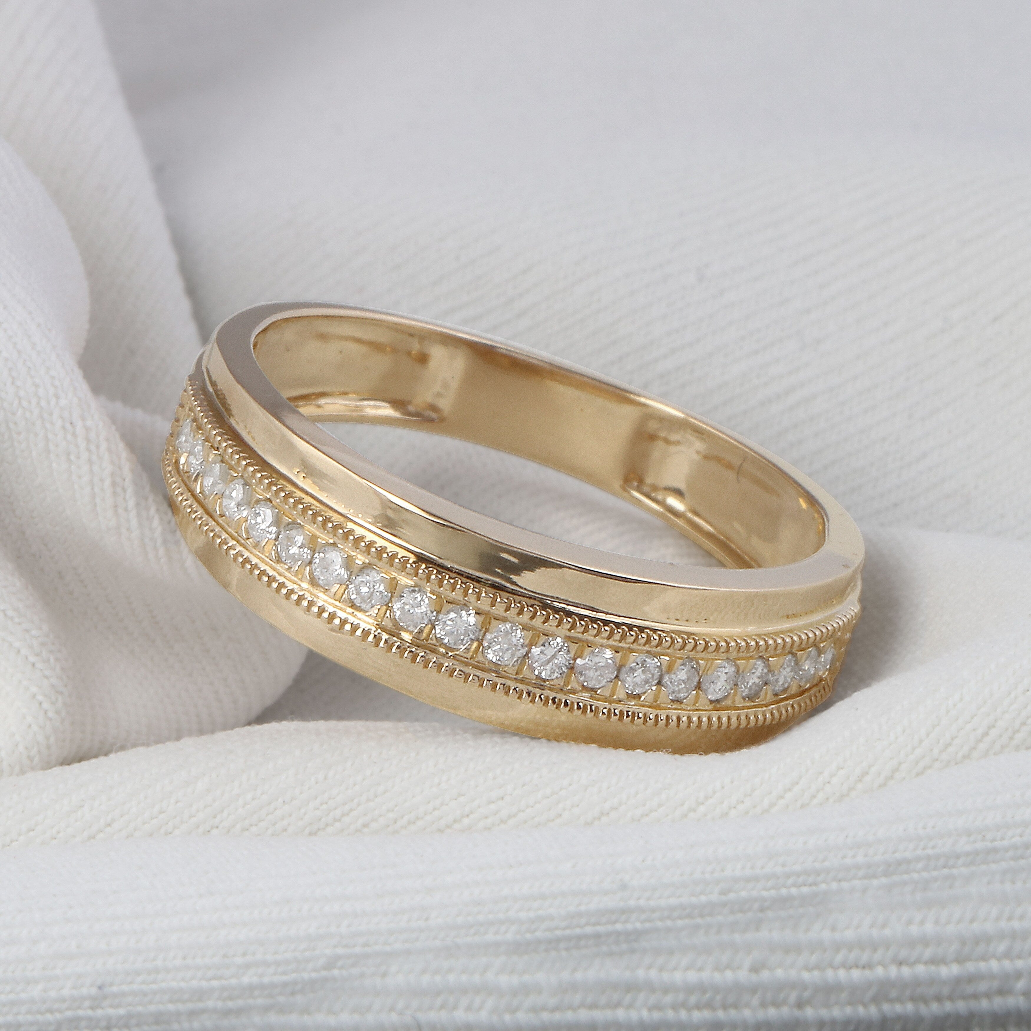 De Couer 10K Yellow Gold 1 4Ct Tdw Mens Wedding Band