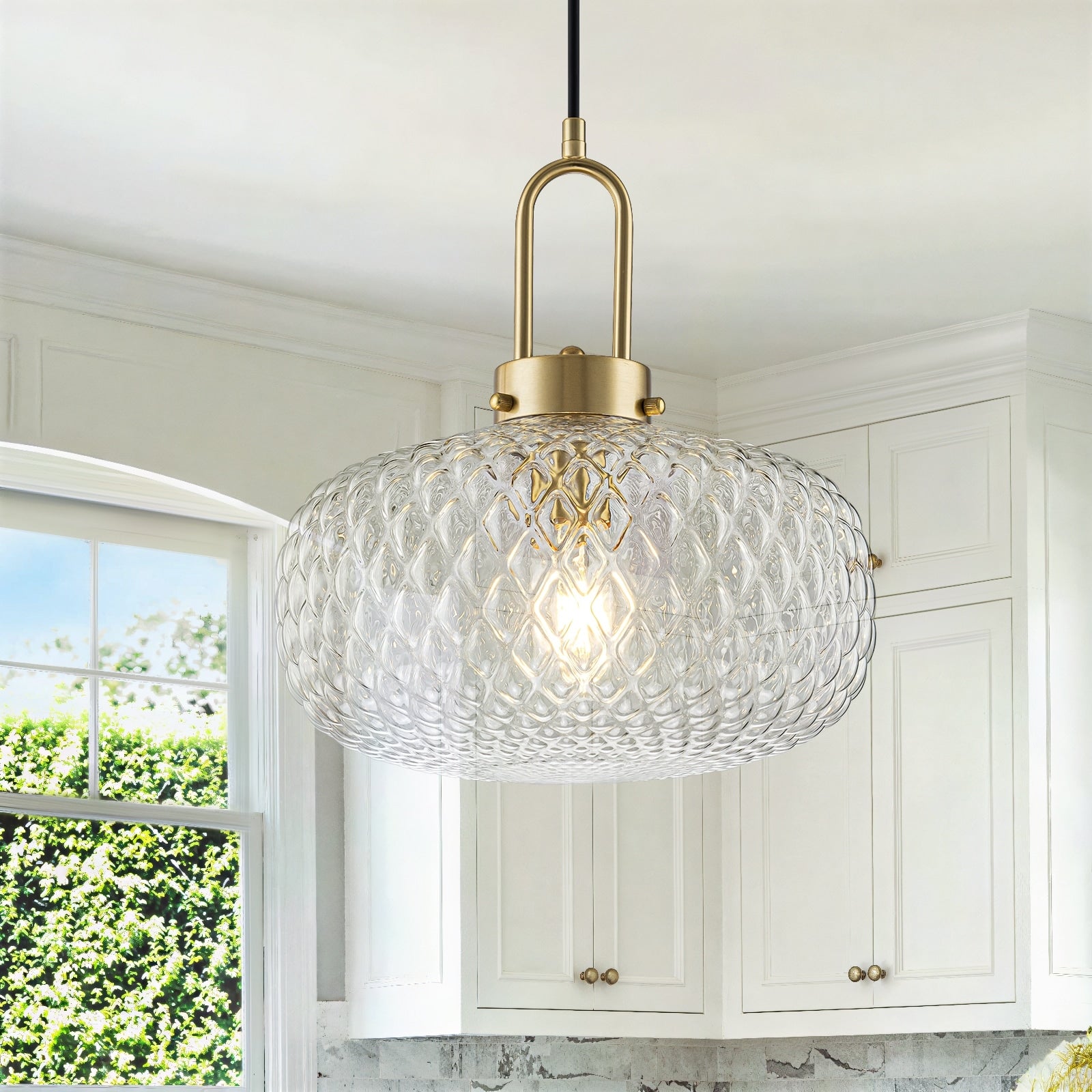 1 Light Gold Diamond Textured Glass Pendant Light 11.81
