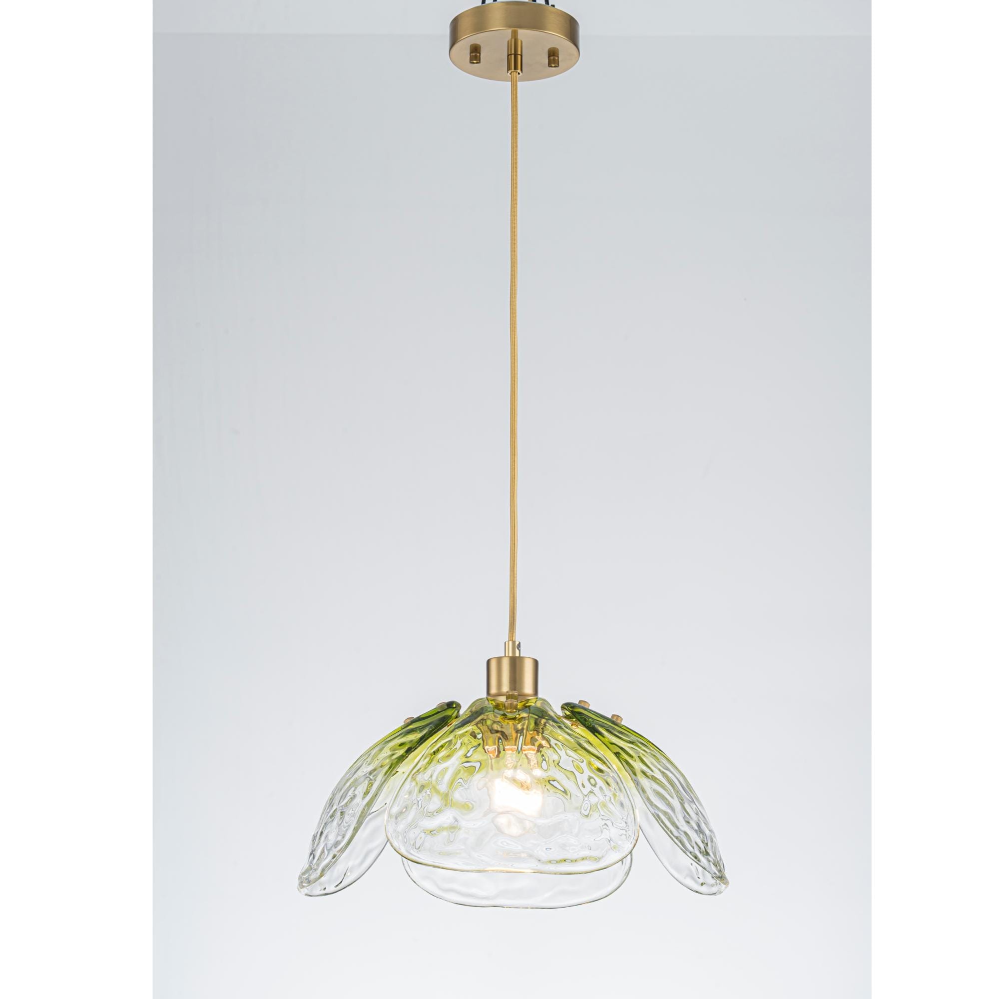1 Light Modern Creative Hand Blown Gradient Green Petal Glass Adjustable Pendant Light For Kitchen Island Dining Room
