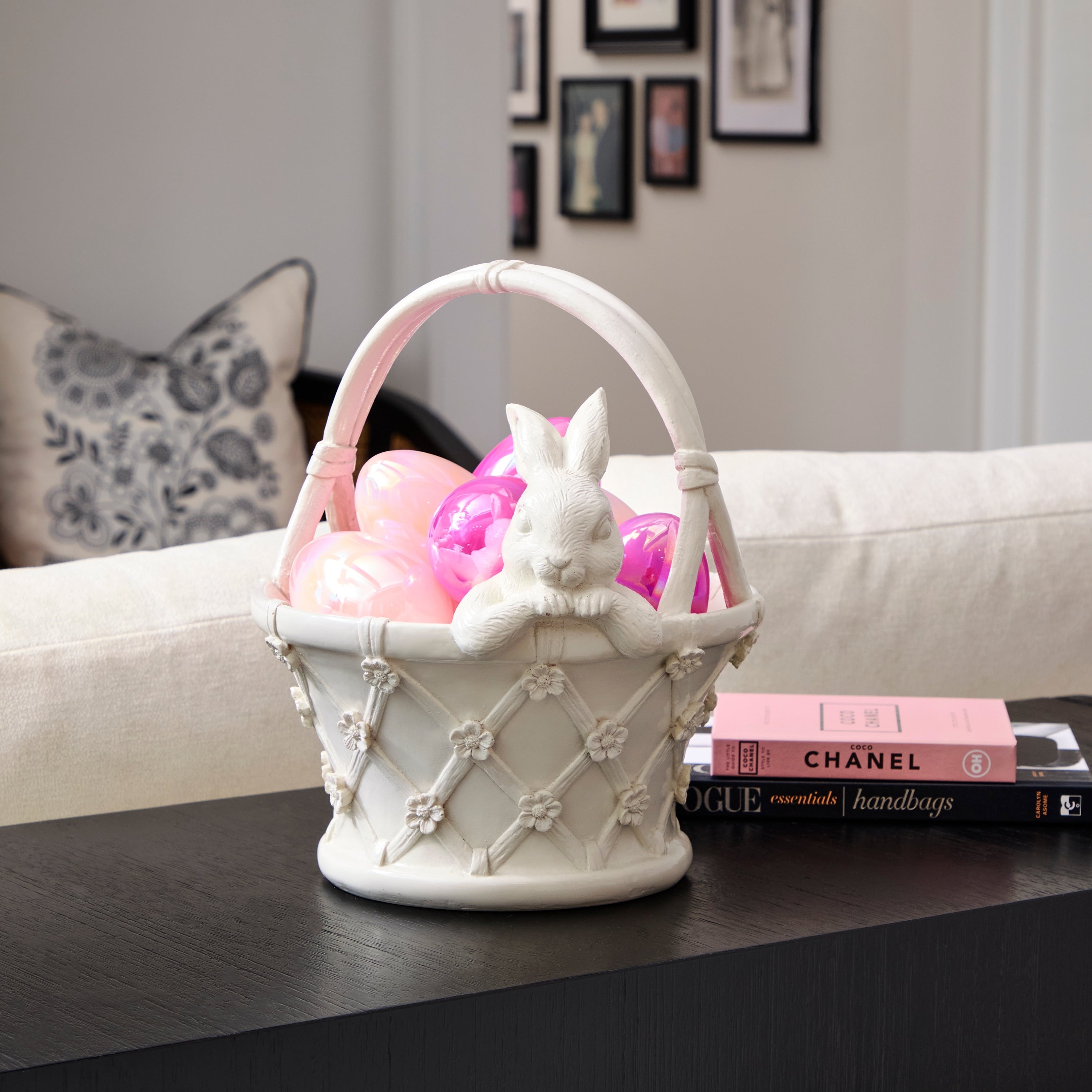 11 Resin Floral Basket With Bunny