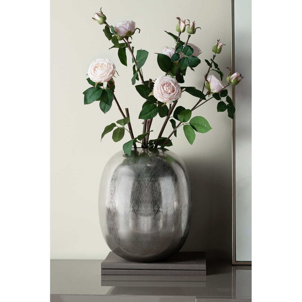 12.5X12.5X15 Aluminum Vase Silver Streaks