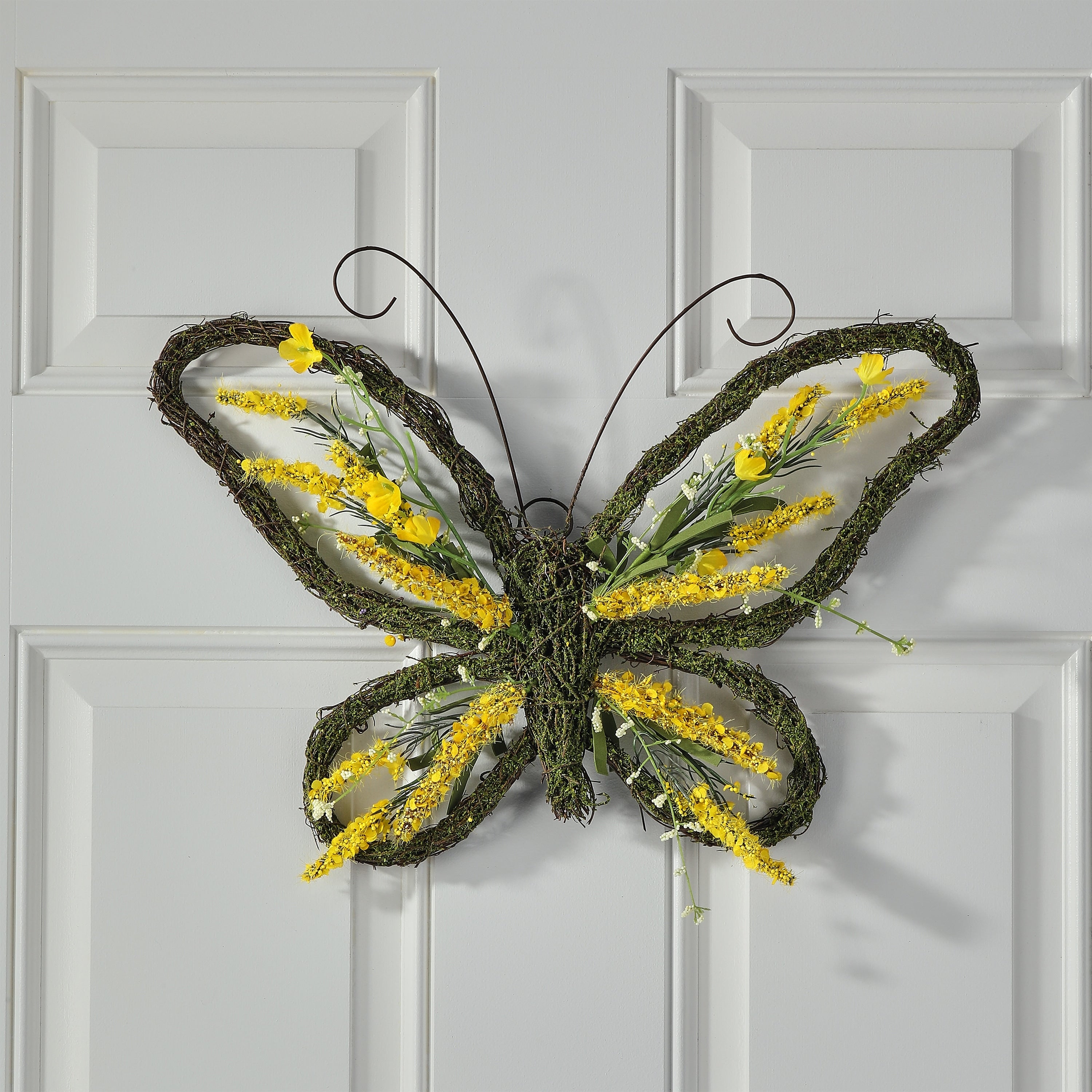 18 Floral Twig Moss Butterfly Wreath