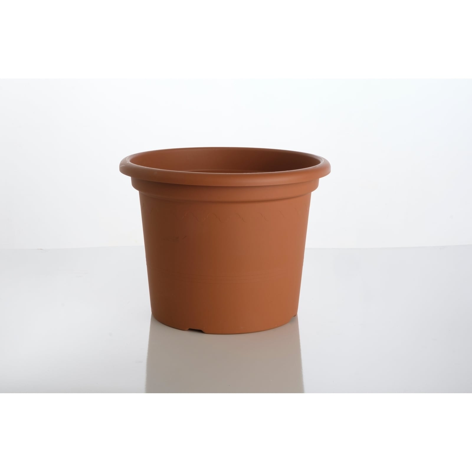 19.5 Round Geo Planter With Drainhole 19.5 X 19.5 X 14.75