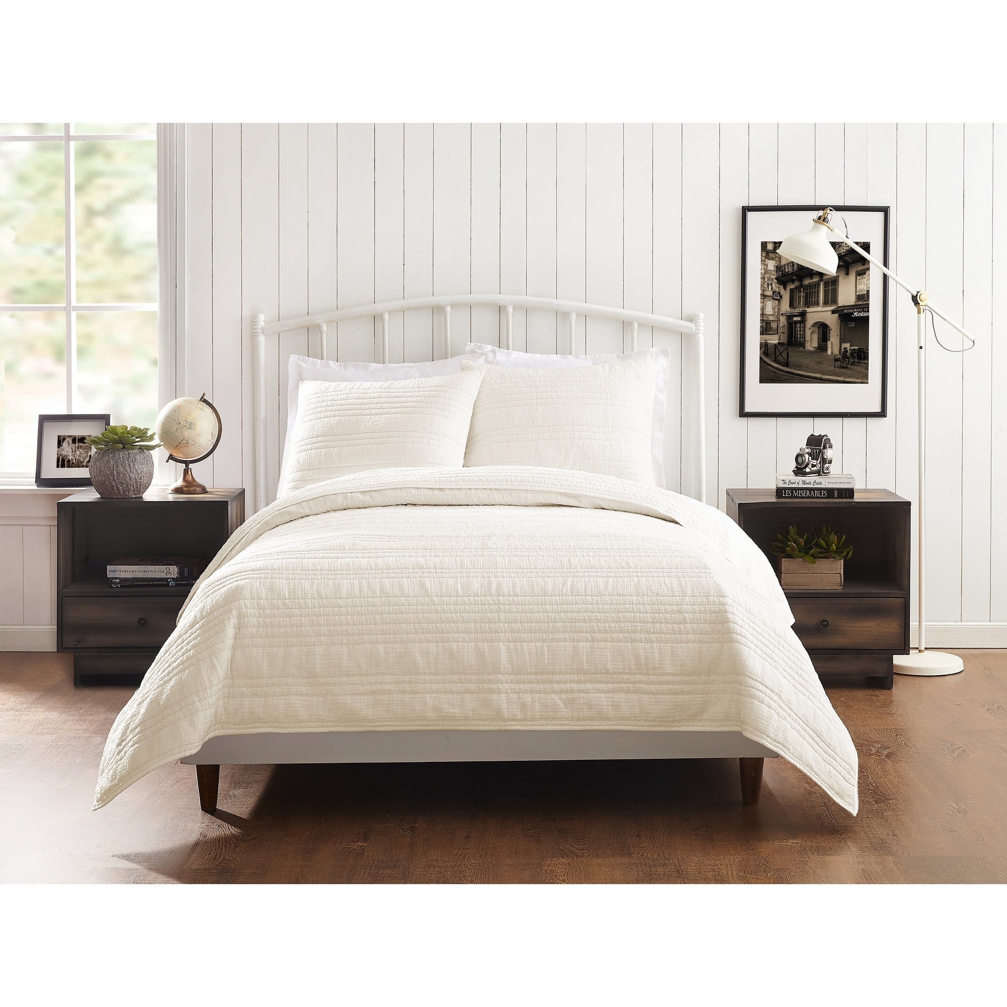 1977 Dry Goods Atmosphere Quilt Ivory