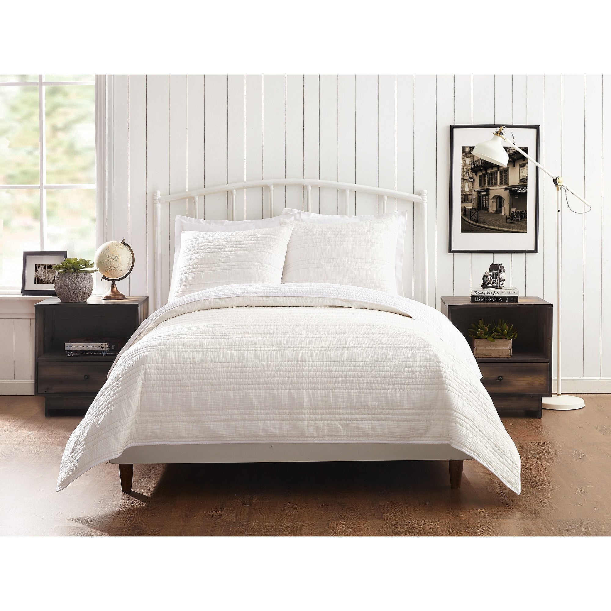 1977 Dry Goods Atmosphere Quilt White