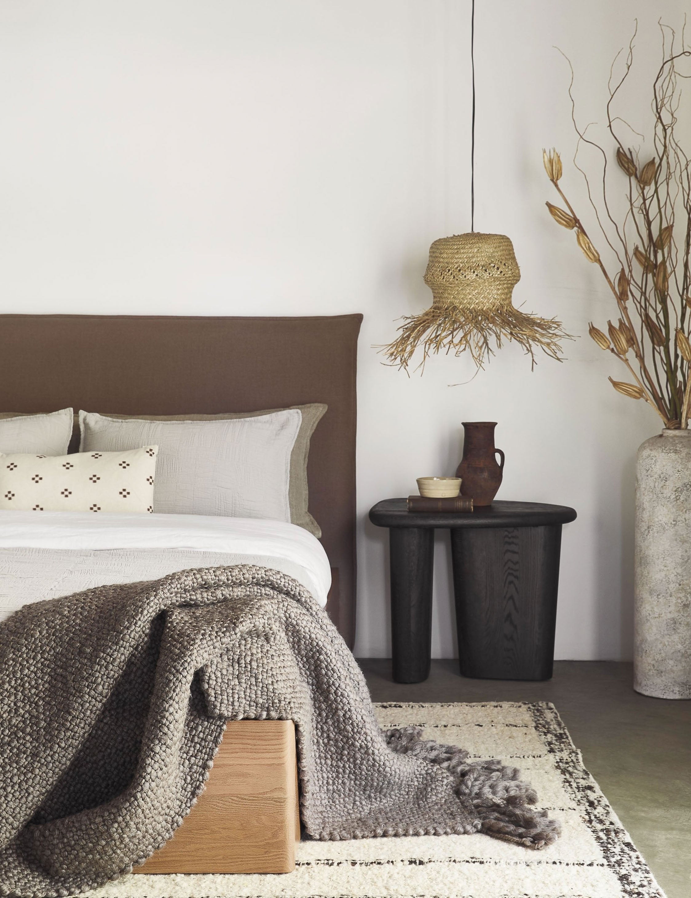 Nera Side Table
