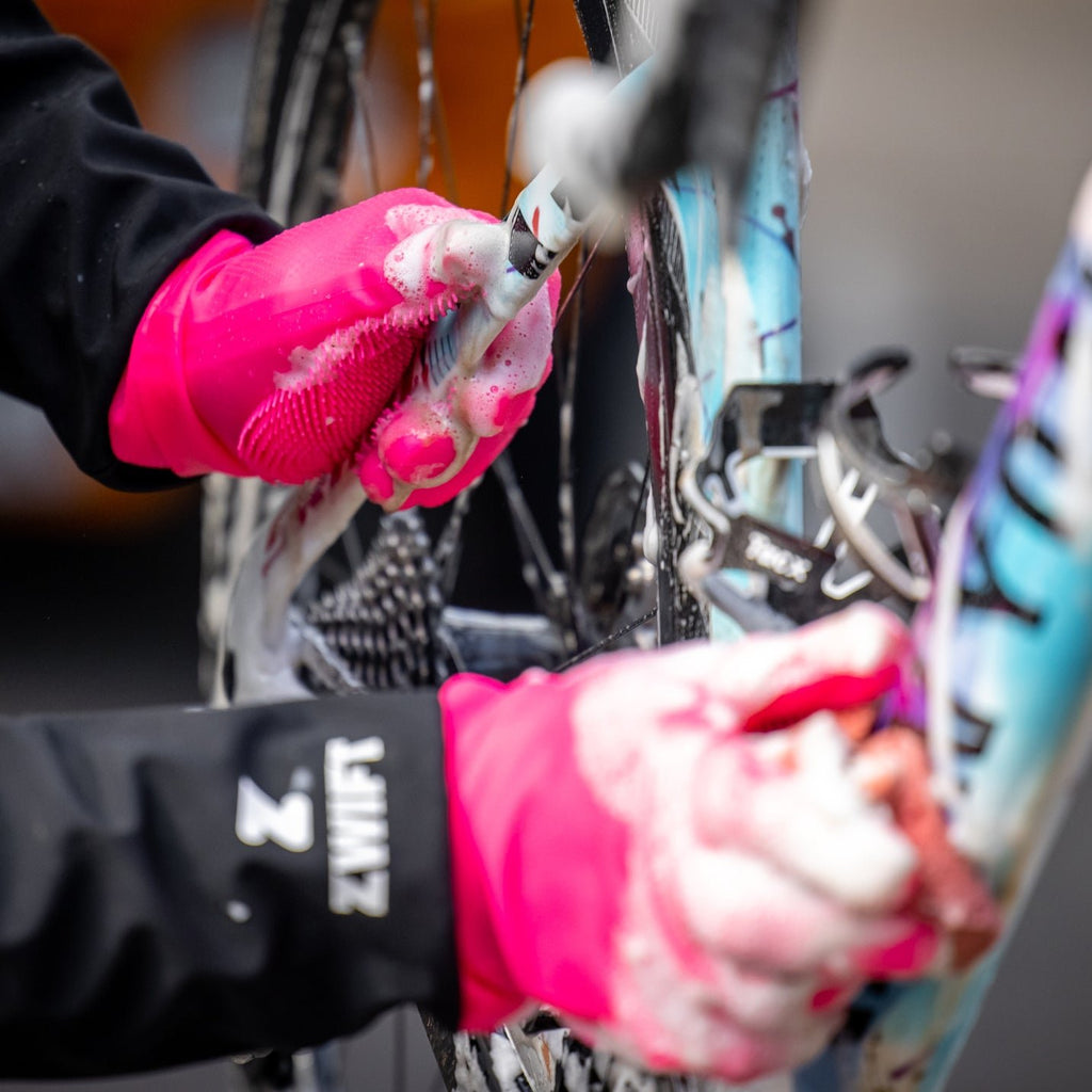 MUC OFF DEEP SCRUBBER GLOVES PINK