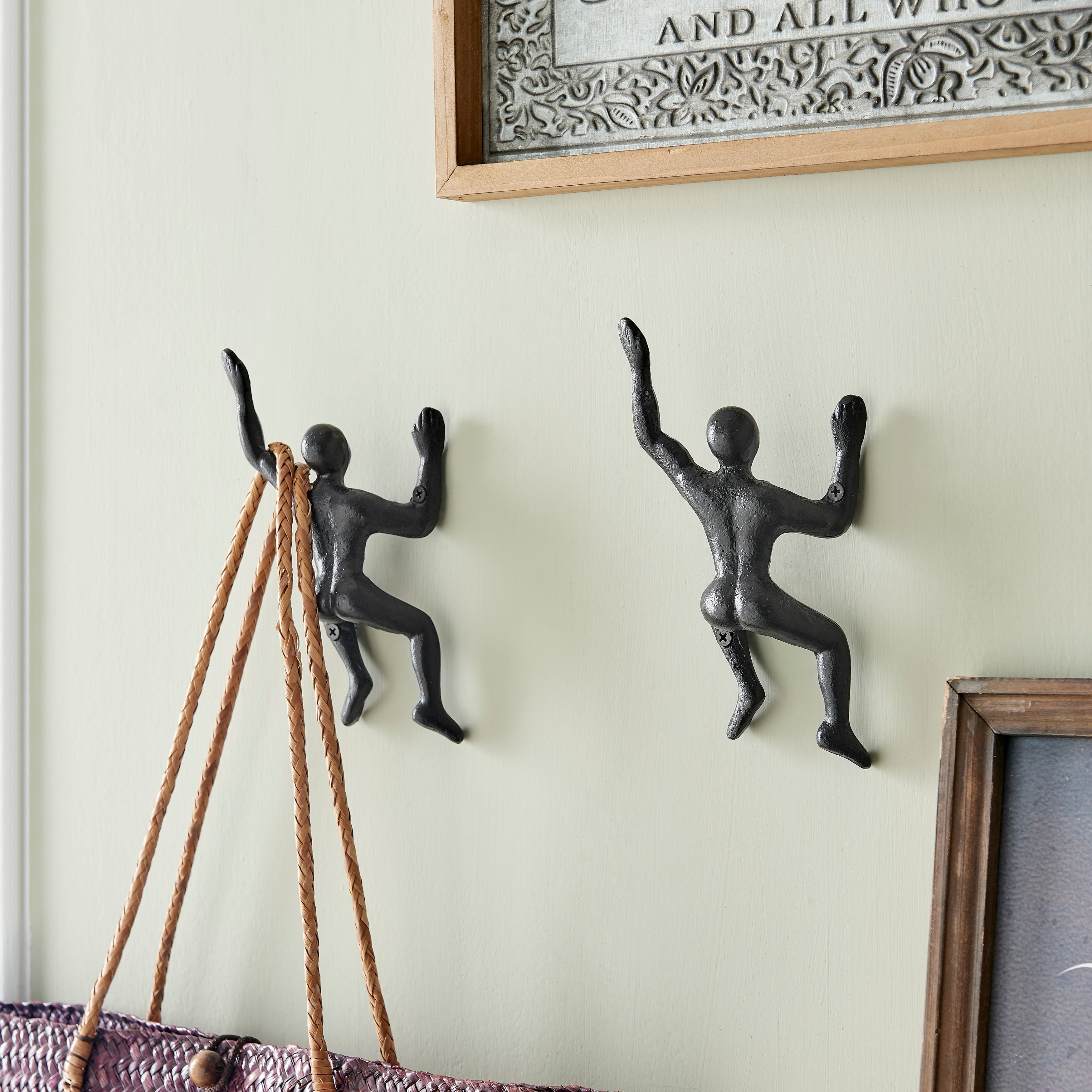 Wall Climber Cast Iron Decorative Wall Mount Hook Set Of 2 Black