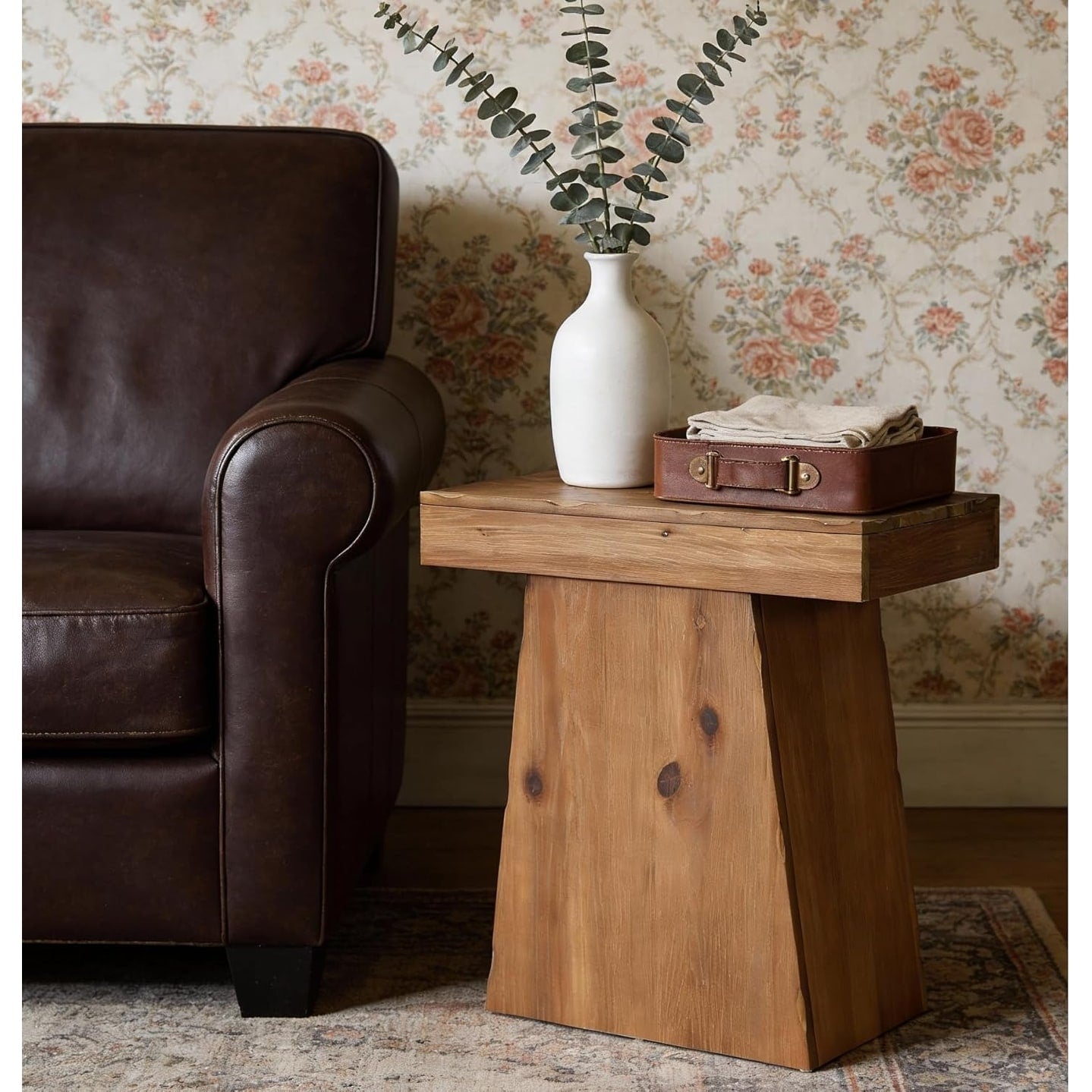 23.6 Solid Wood End Table Side Table With Trapezoid Base For Small Space Living Room