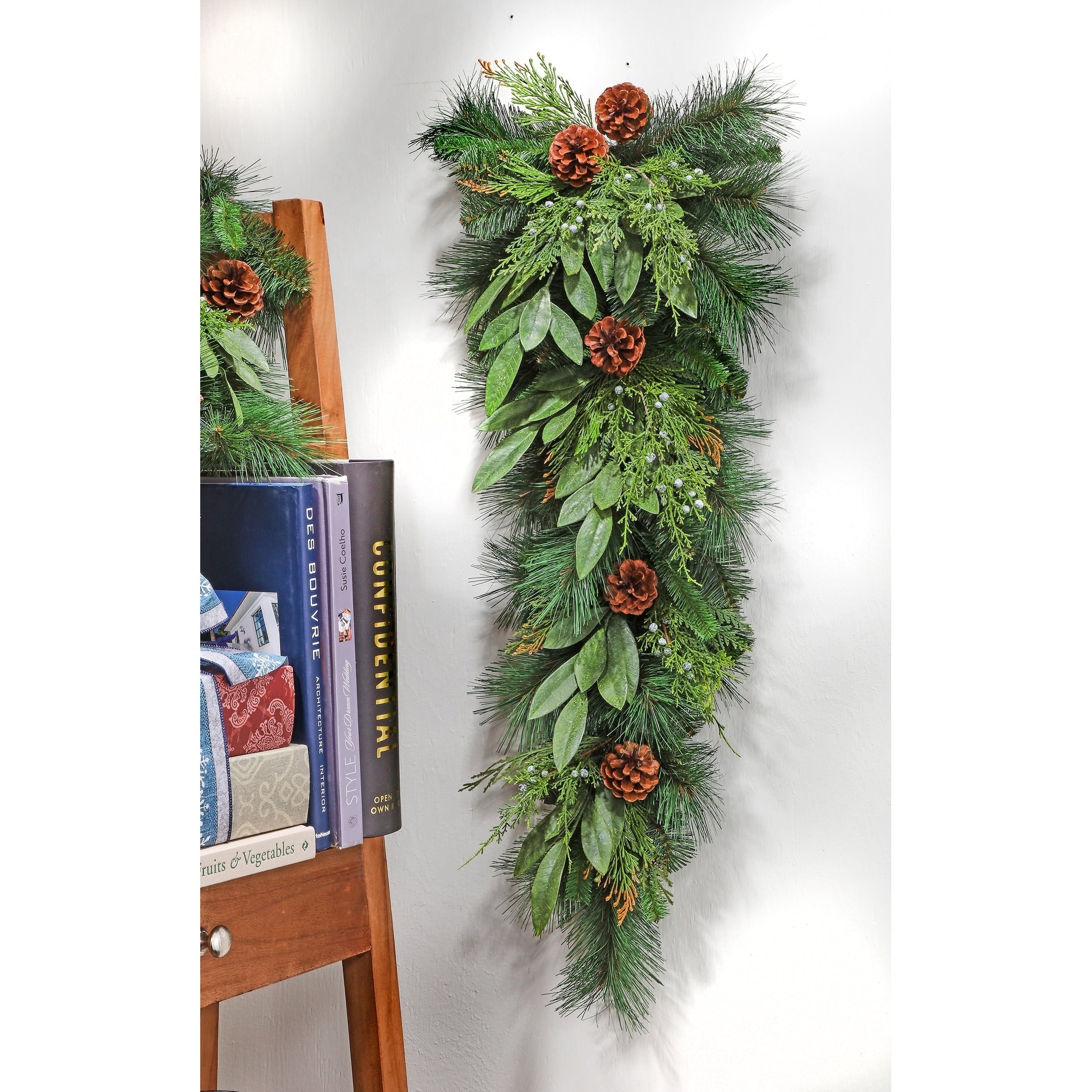 32 Juniper Cedar Mix Pine Bayleaf Cone Teardrop 32