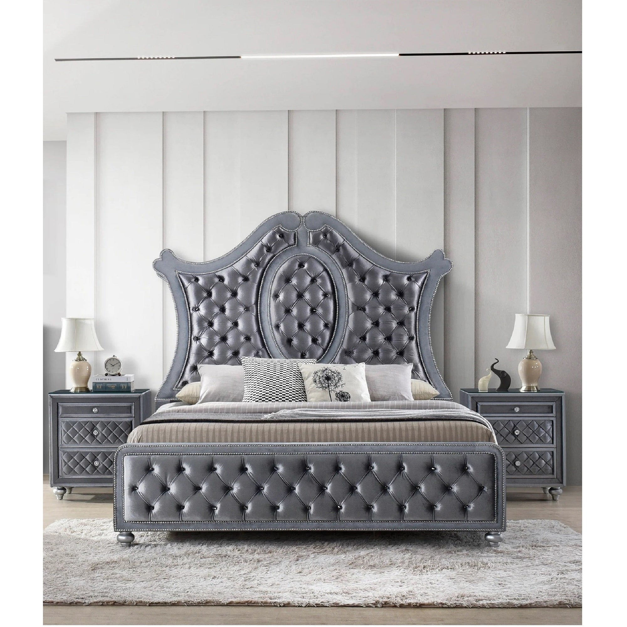 3Pc Glam Gray Tufted Headboard Luxurious Upholstery Diamond Patterned Panel Bed 2X Nightstand Set Bedroom Furniture