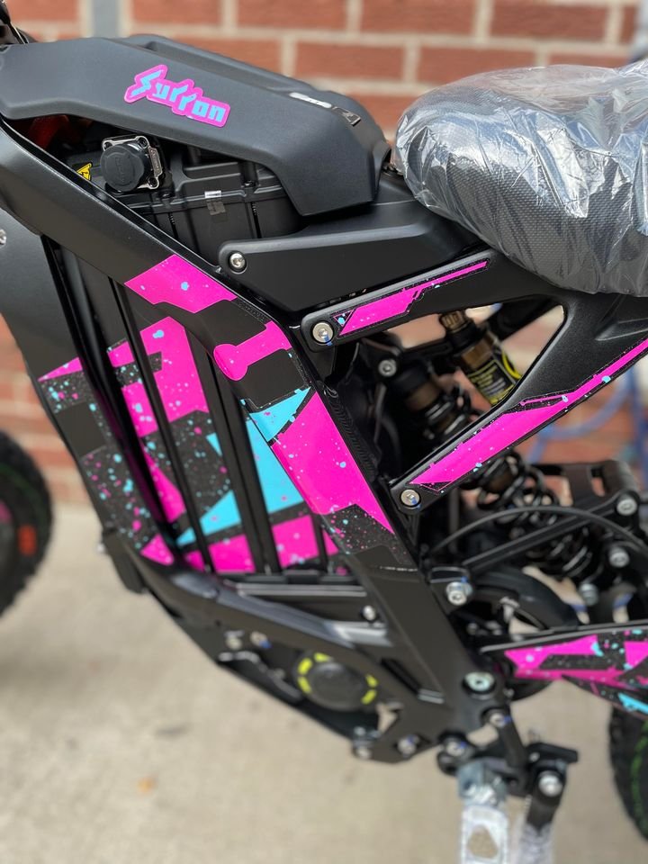 SUR RON OEM GRAPHICS KIT – PINK/BLUE SPLATTER GLOSS