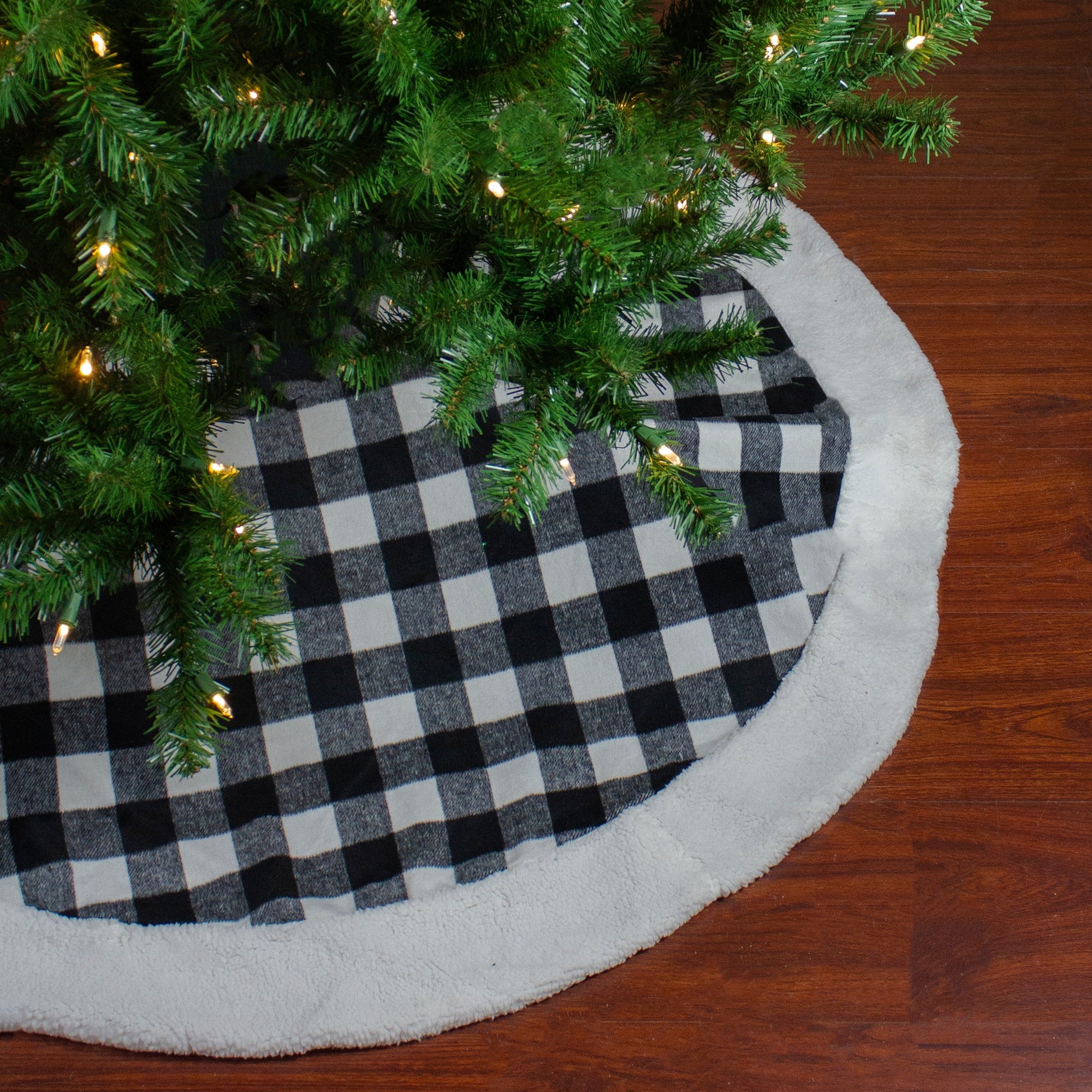48 Black And White Knitted Plaid Christmas Tree Skirt N A