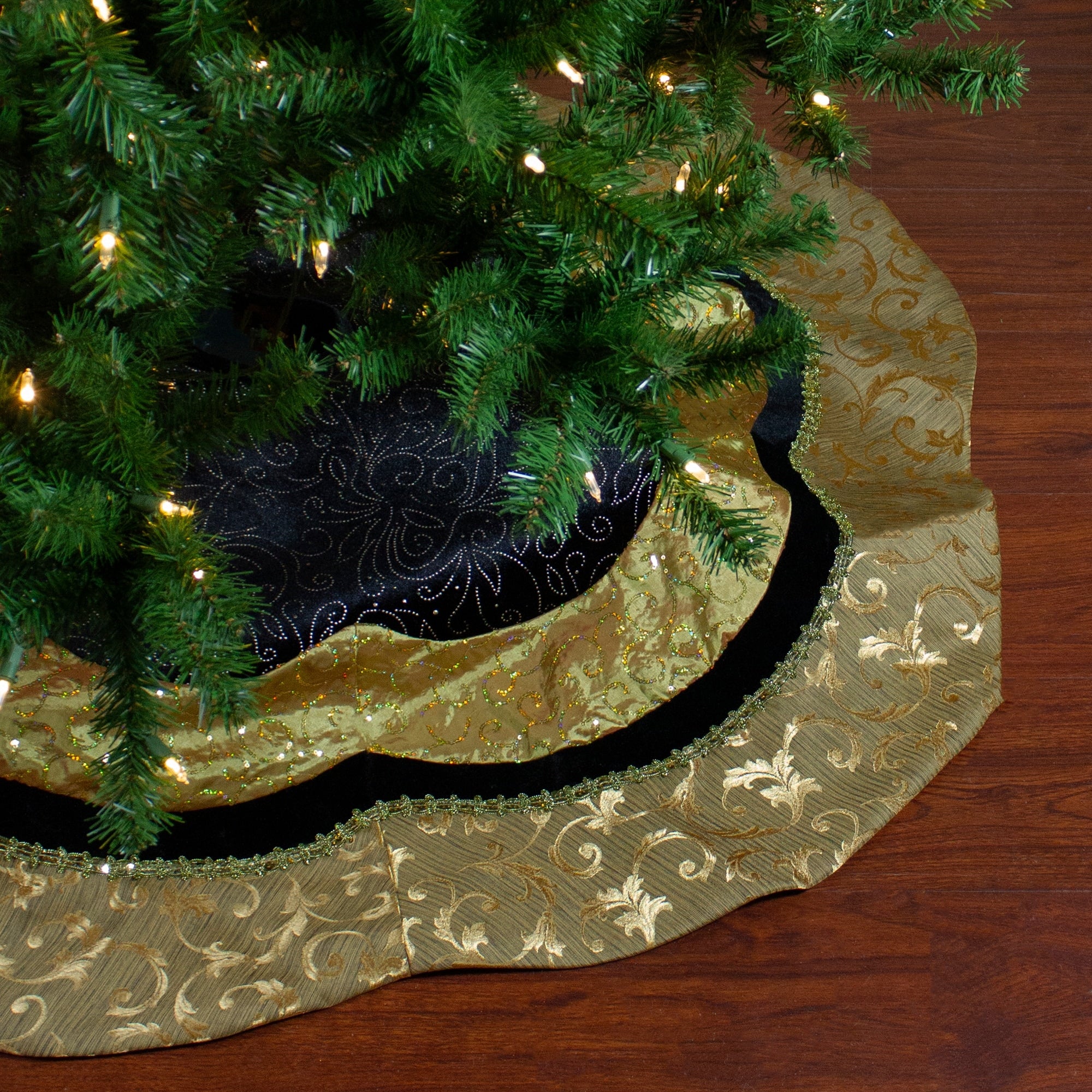 48 Black And Gold Velveteen Multi Design Scallop Christmas Tree Skirt