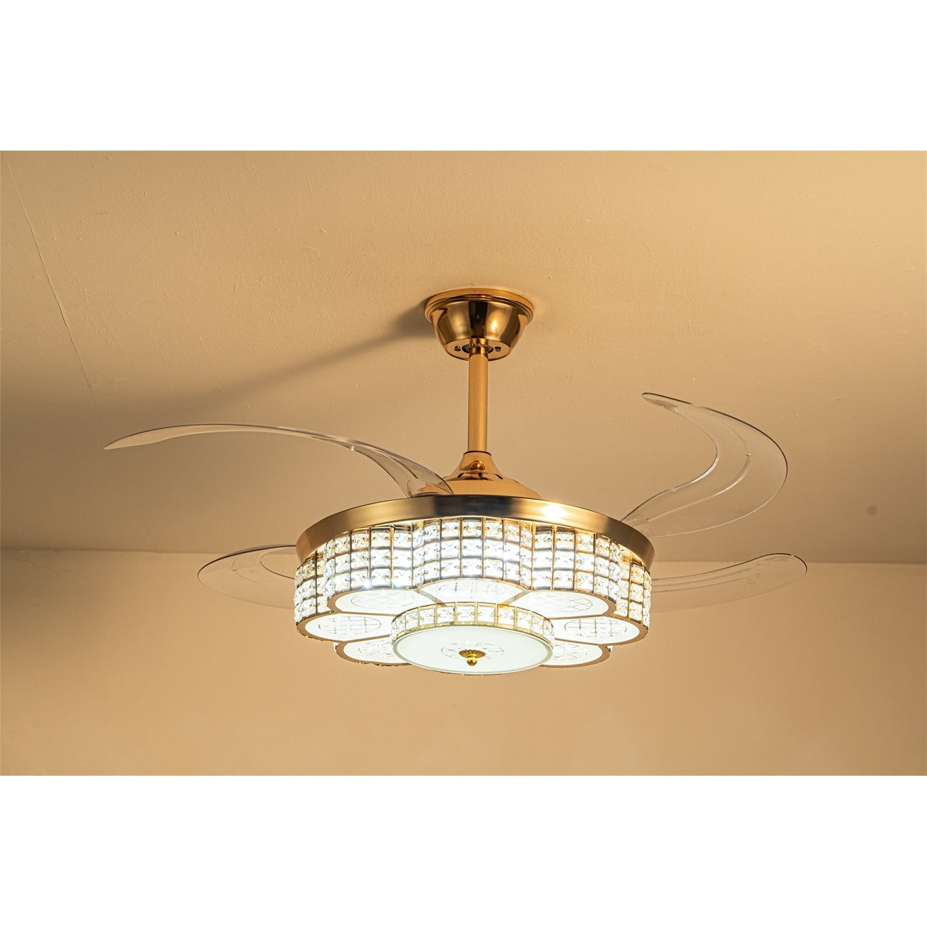 48 Retractable Blade Ceiling Fan With Led Light And Remote Control