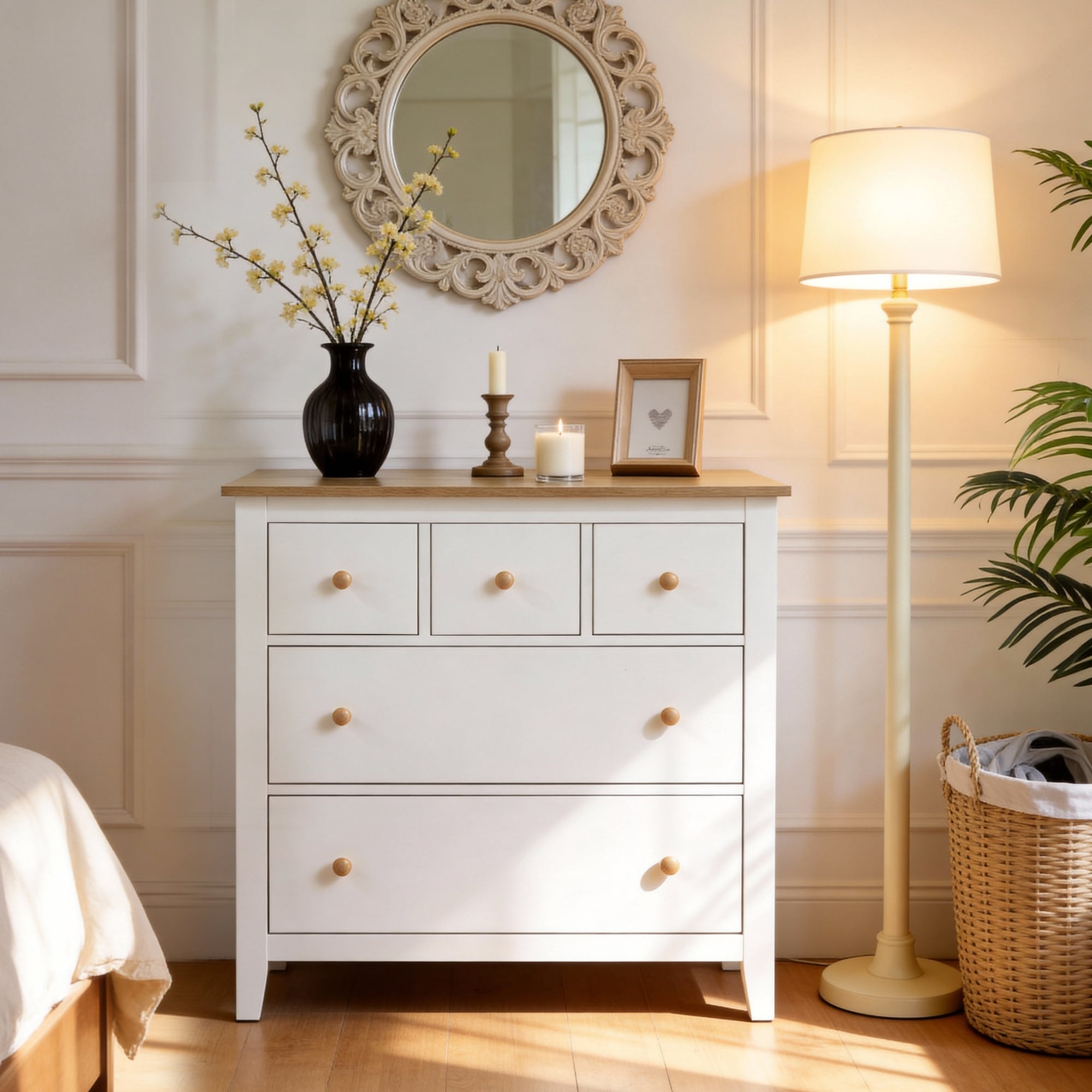 5 Drawer Dressser With Solid Wood Knobs
