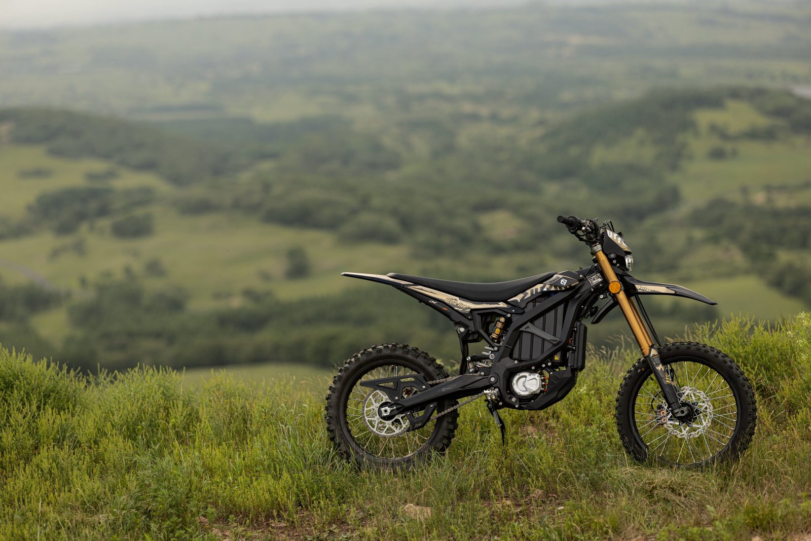 SUR RON ULTRA BEE X 2025 OFF ROAD