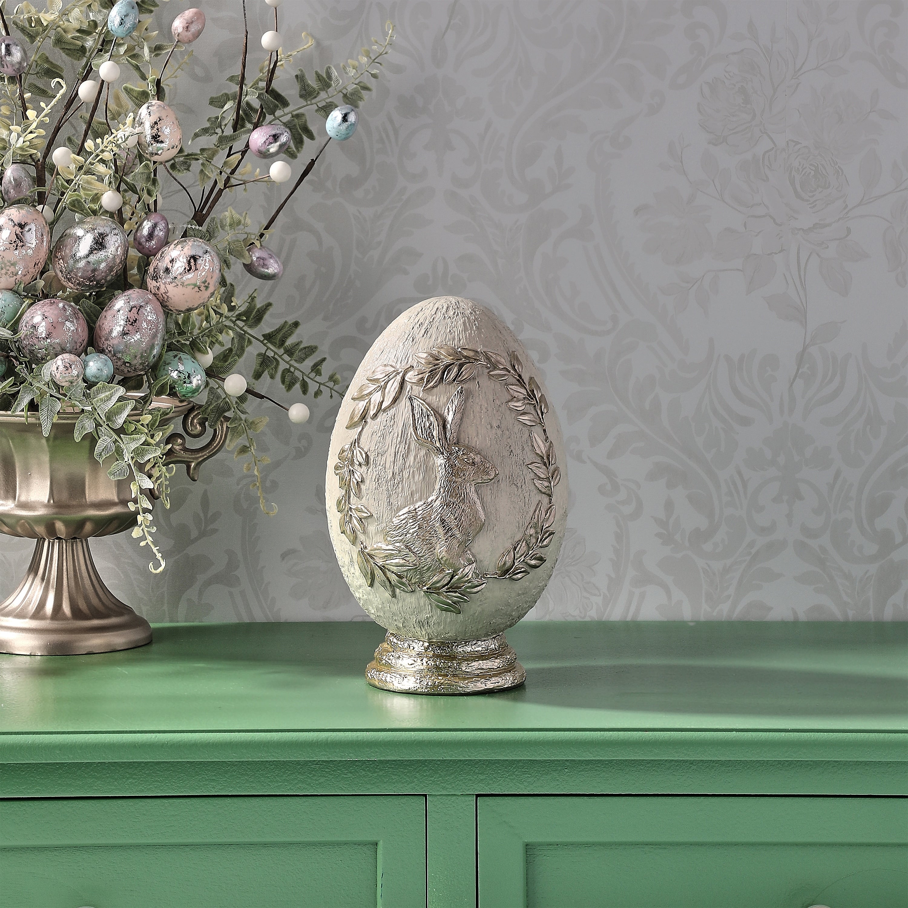 8.5 Resin Royal Egg With Bunny