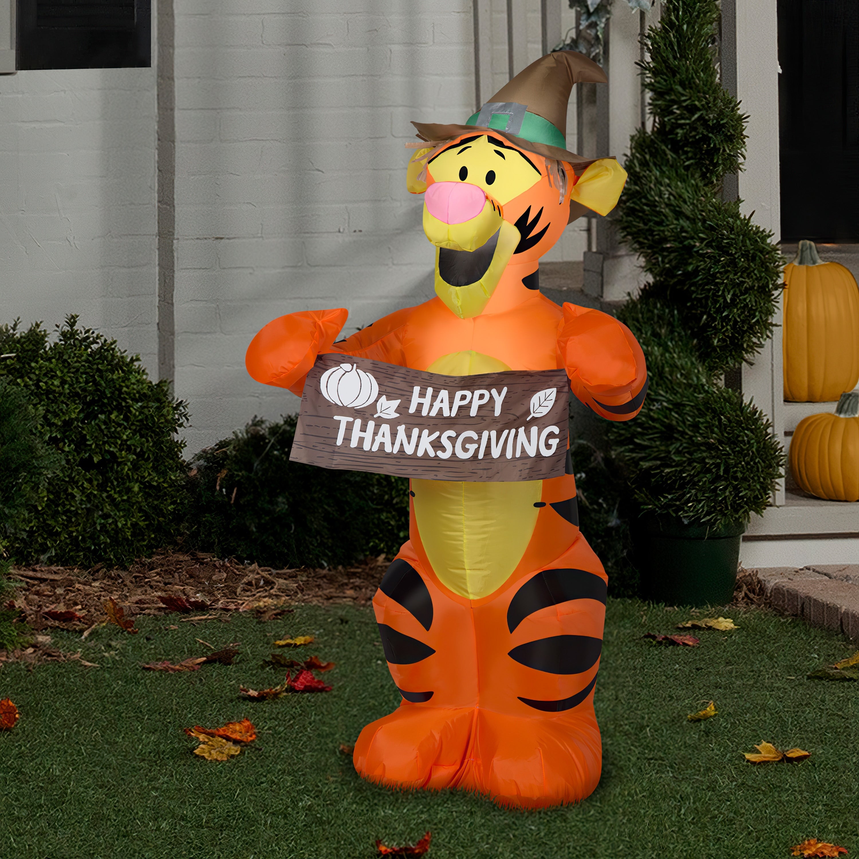 Airblown Harvest Tigger Sm Disney