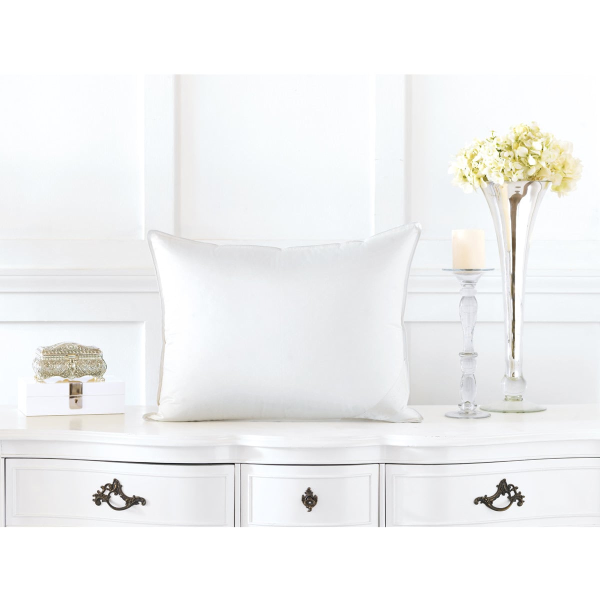 Alexander Comforts Nottingham Soft Hungarian White Goose Down Pillow