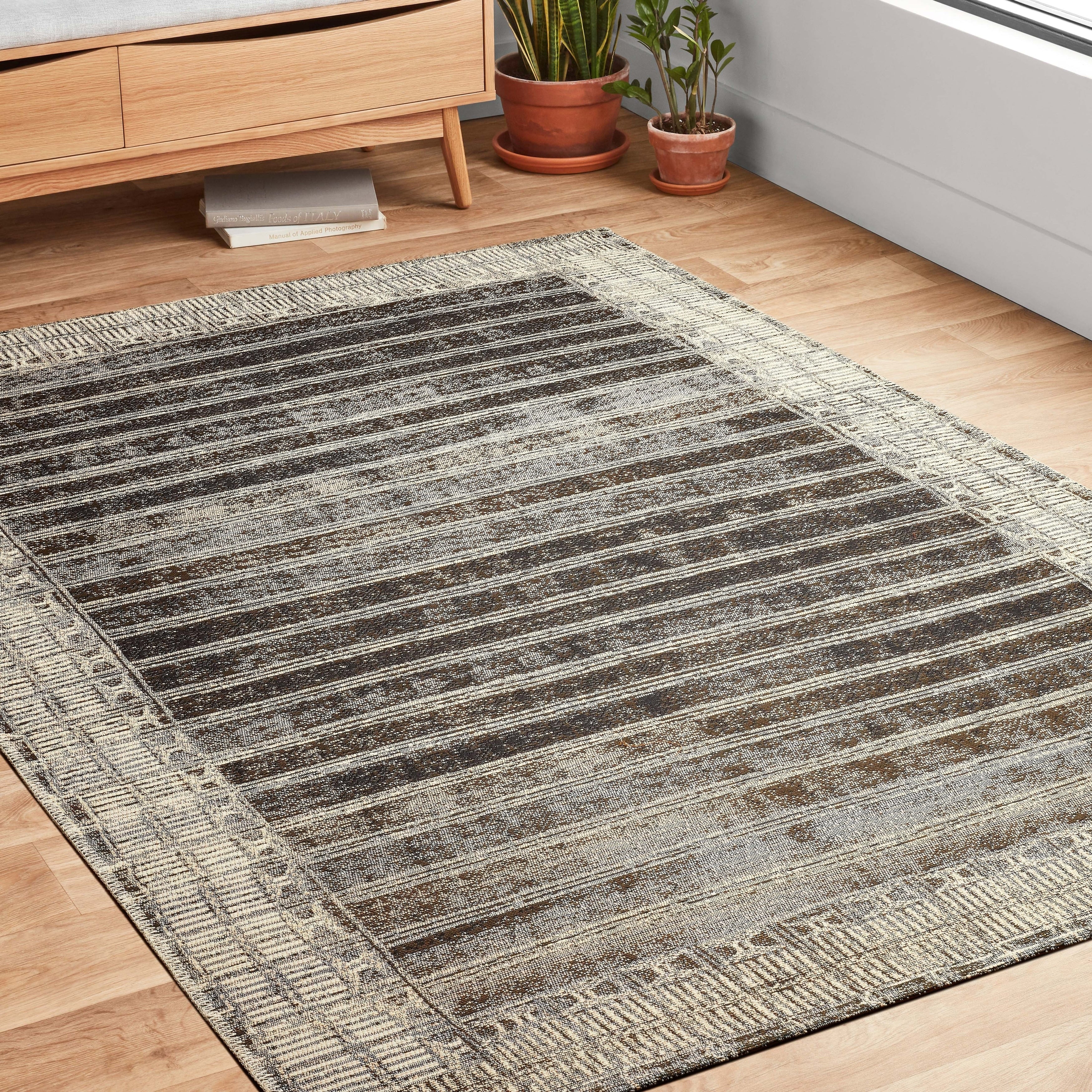 Alexander Home Armanda Tribal Inspired Area Rug