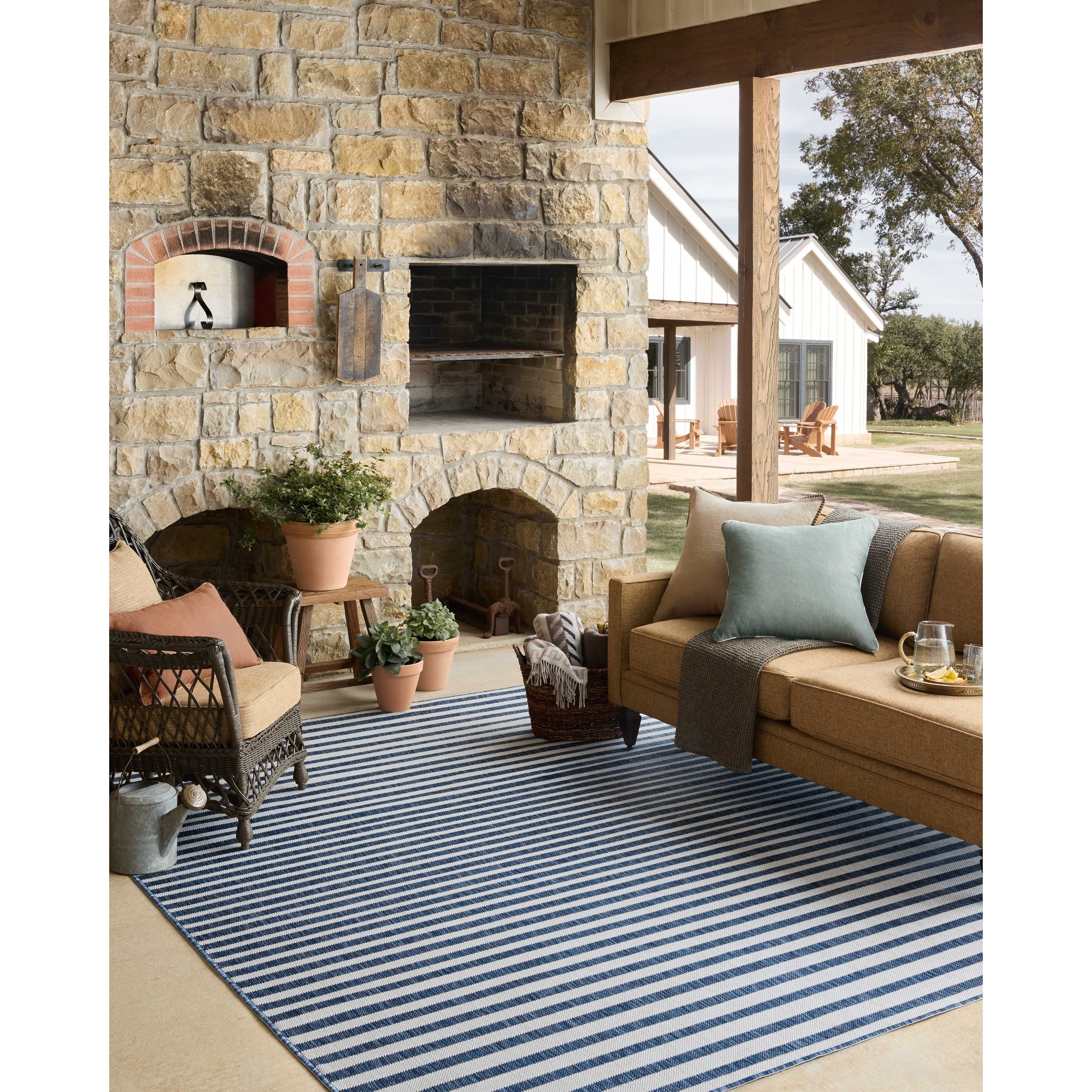 Alexander Home Elinor Indoor Outdoor Area Rug
