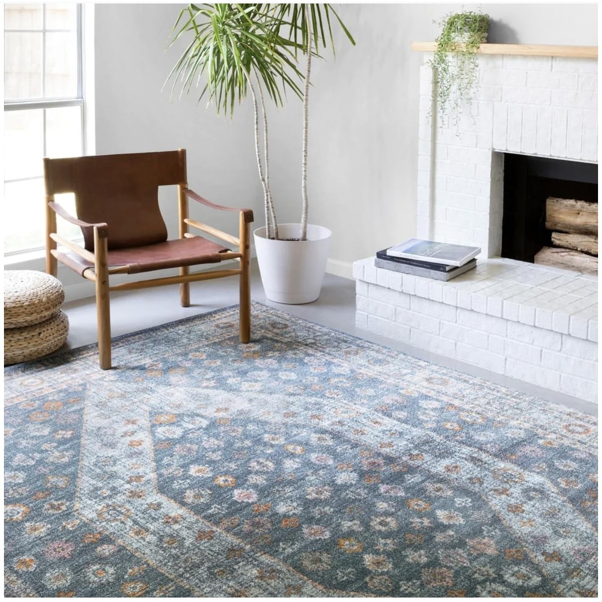Alexander Home Jennifer Collection Traditional Inspired Area Rug