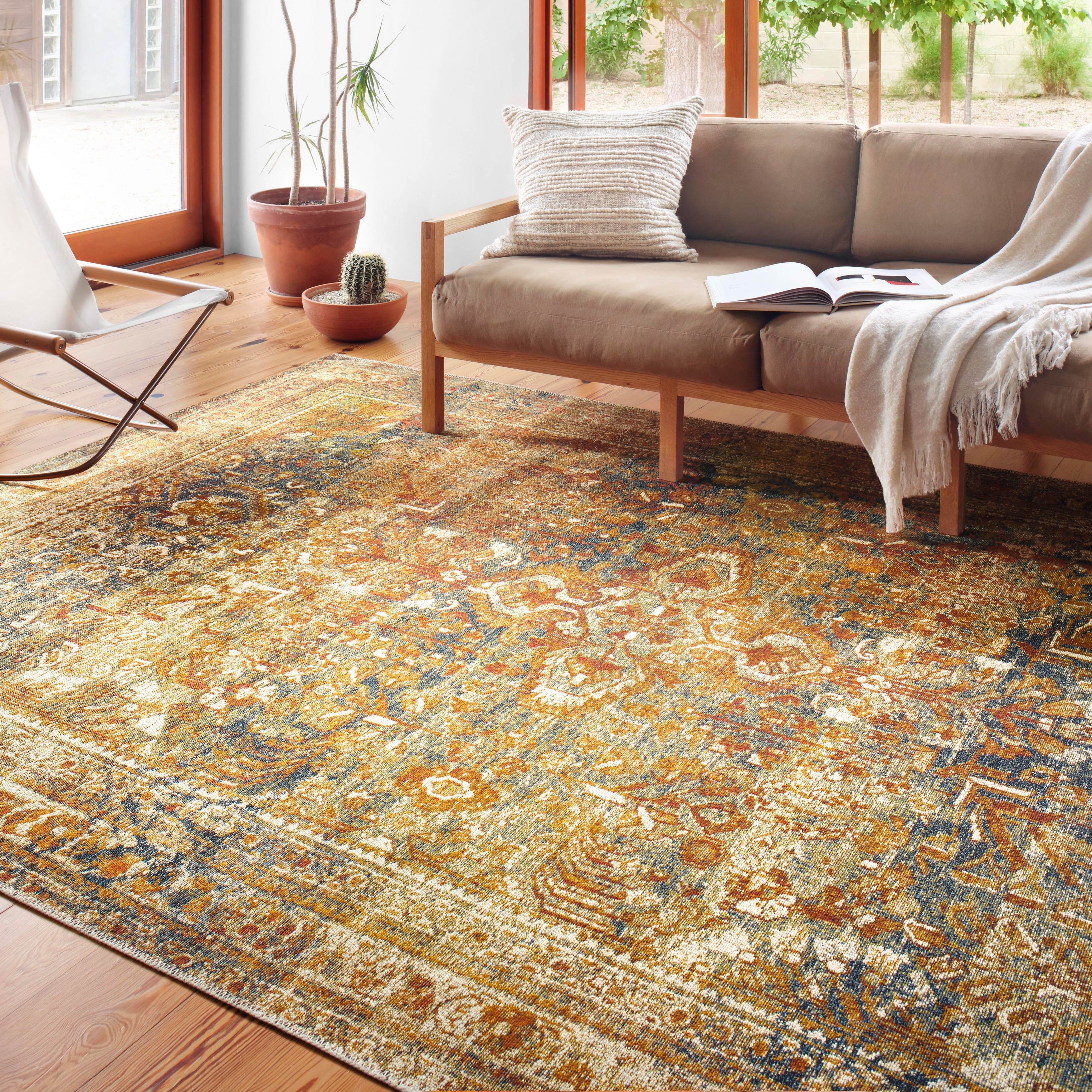 Alexander Home Luciano Lagoon Distressed Oriental Rug