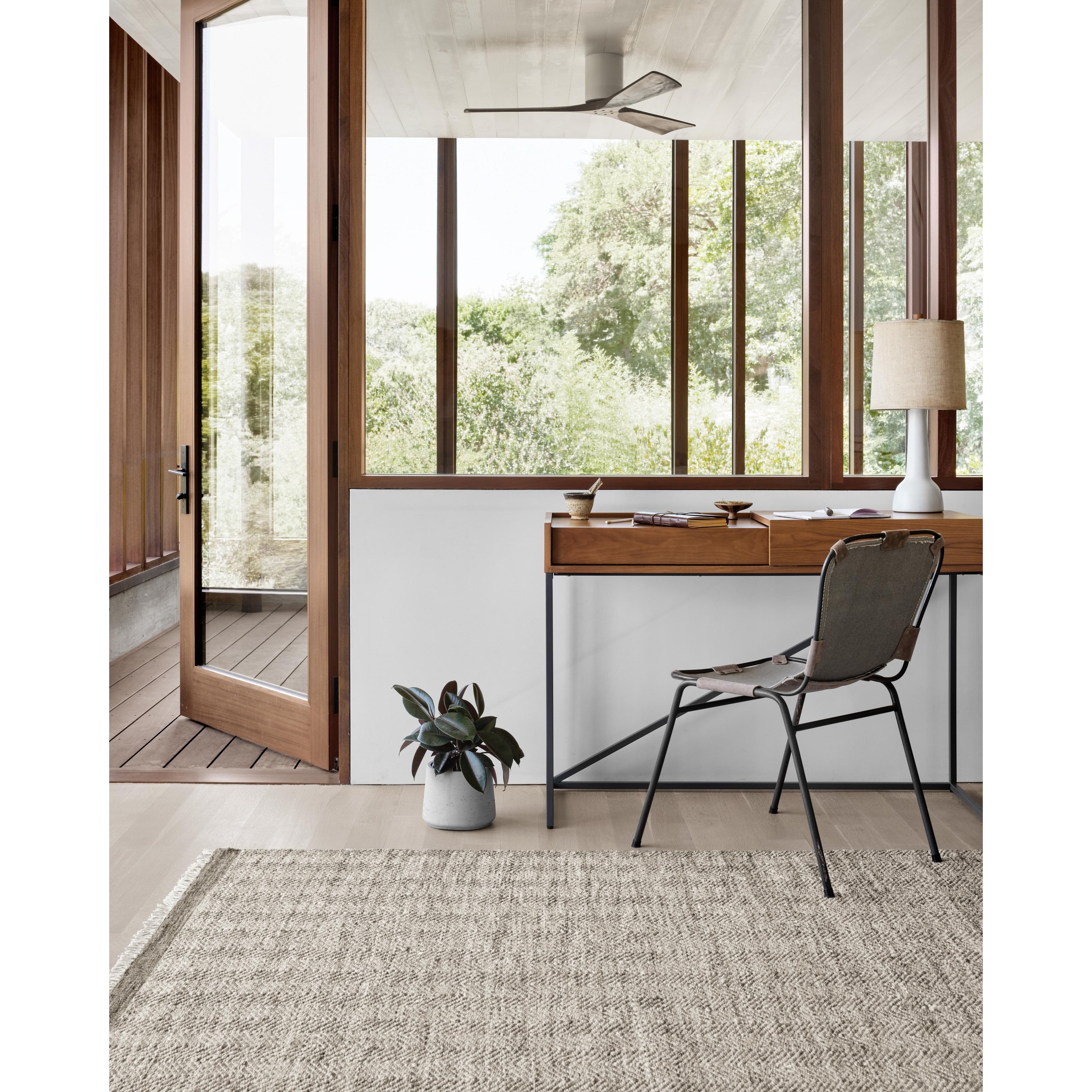 Alexander Home Osborn Contemporary Area Rug