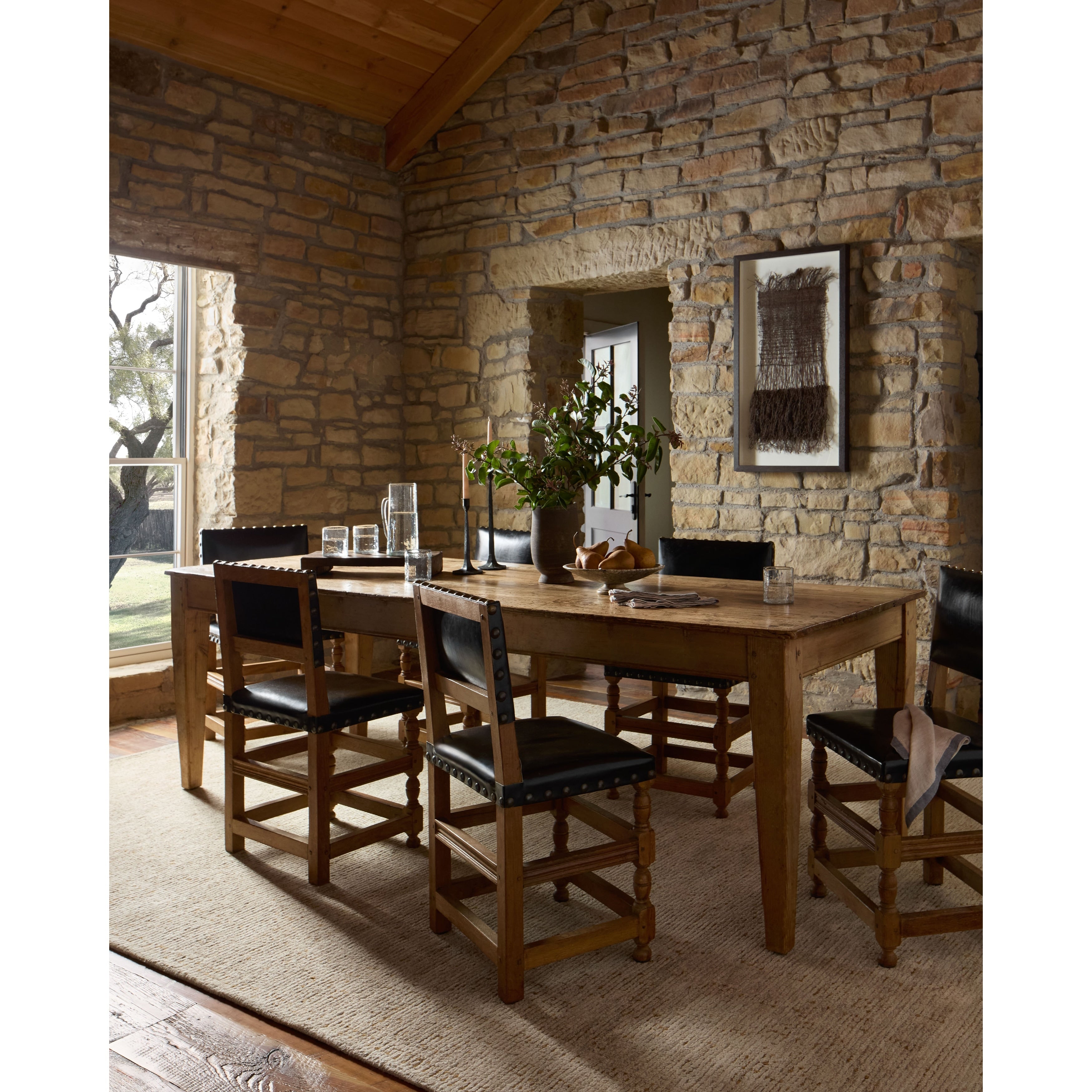 Alexander Home Paloy Traditional Area Rug