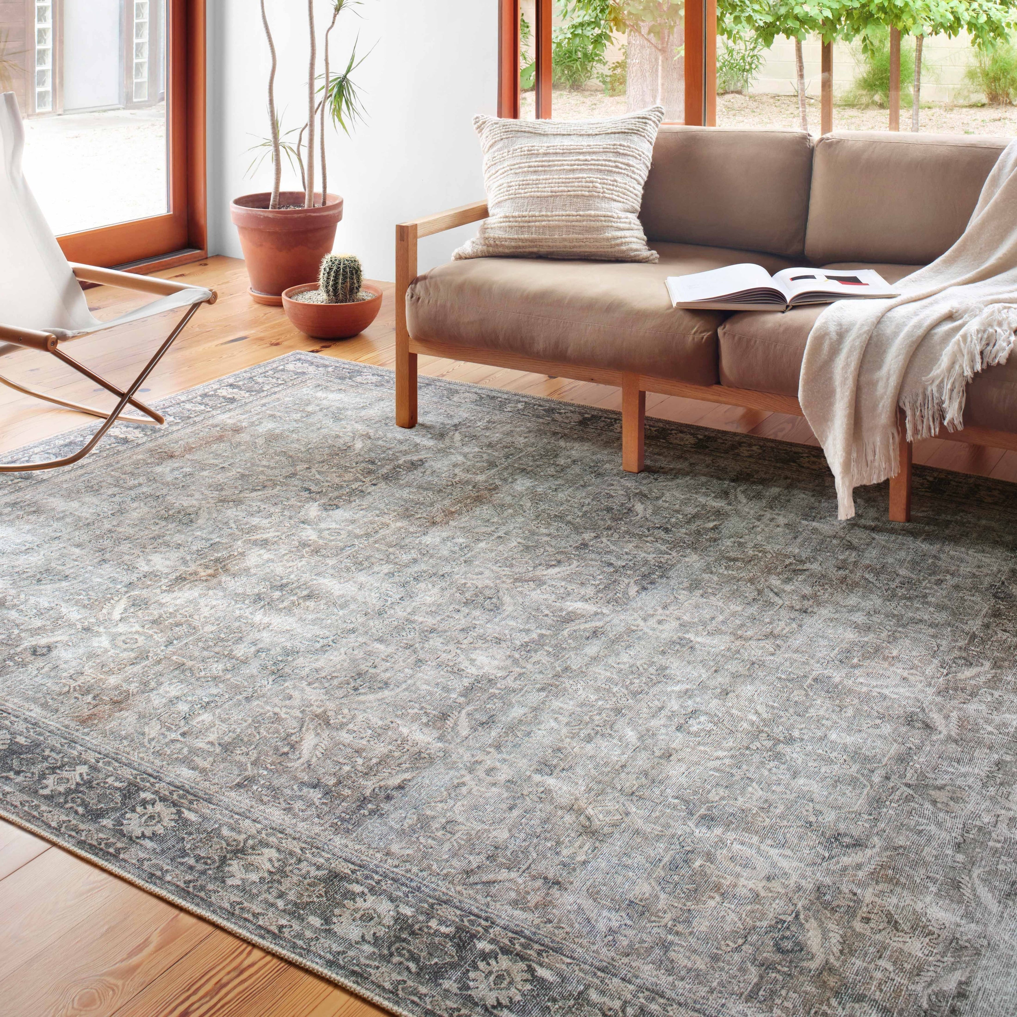 Alexander Home Sophia Printed Transitional Botanical Distressed Area Rug