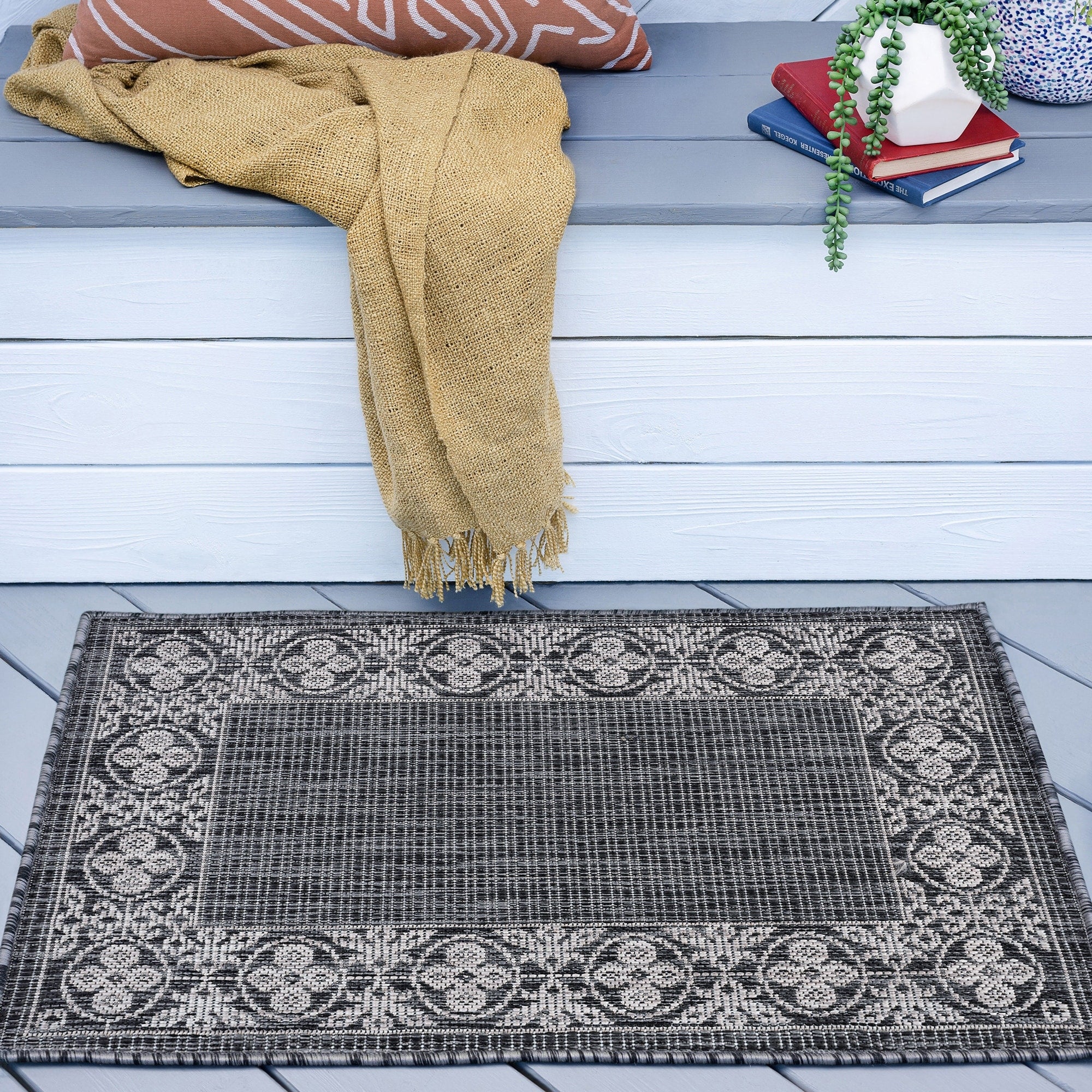 Porch Den Becky Traditional Border Area Rug