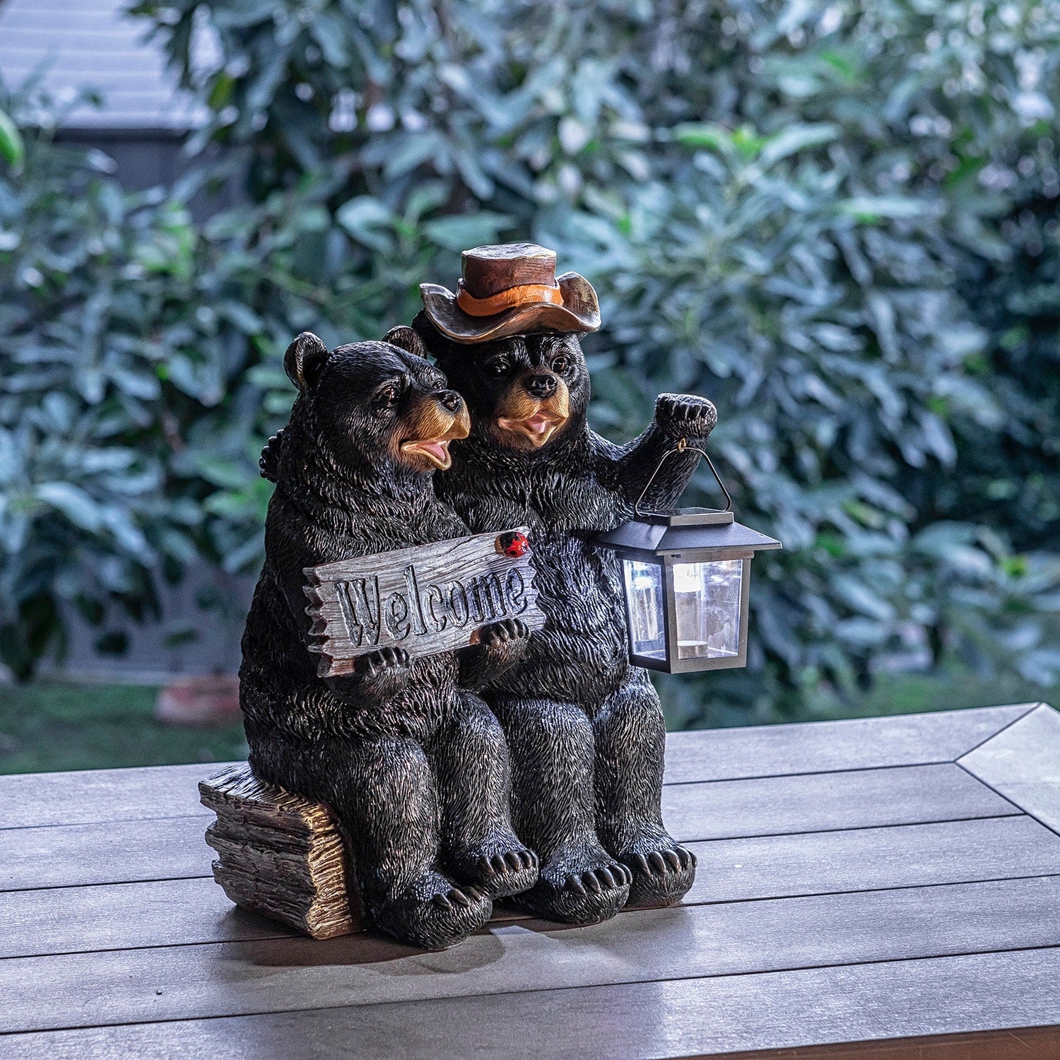 15 Inch Solar Couple Of Bears With Lantern And Welcome Sign