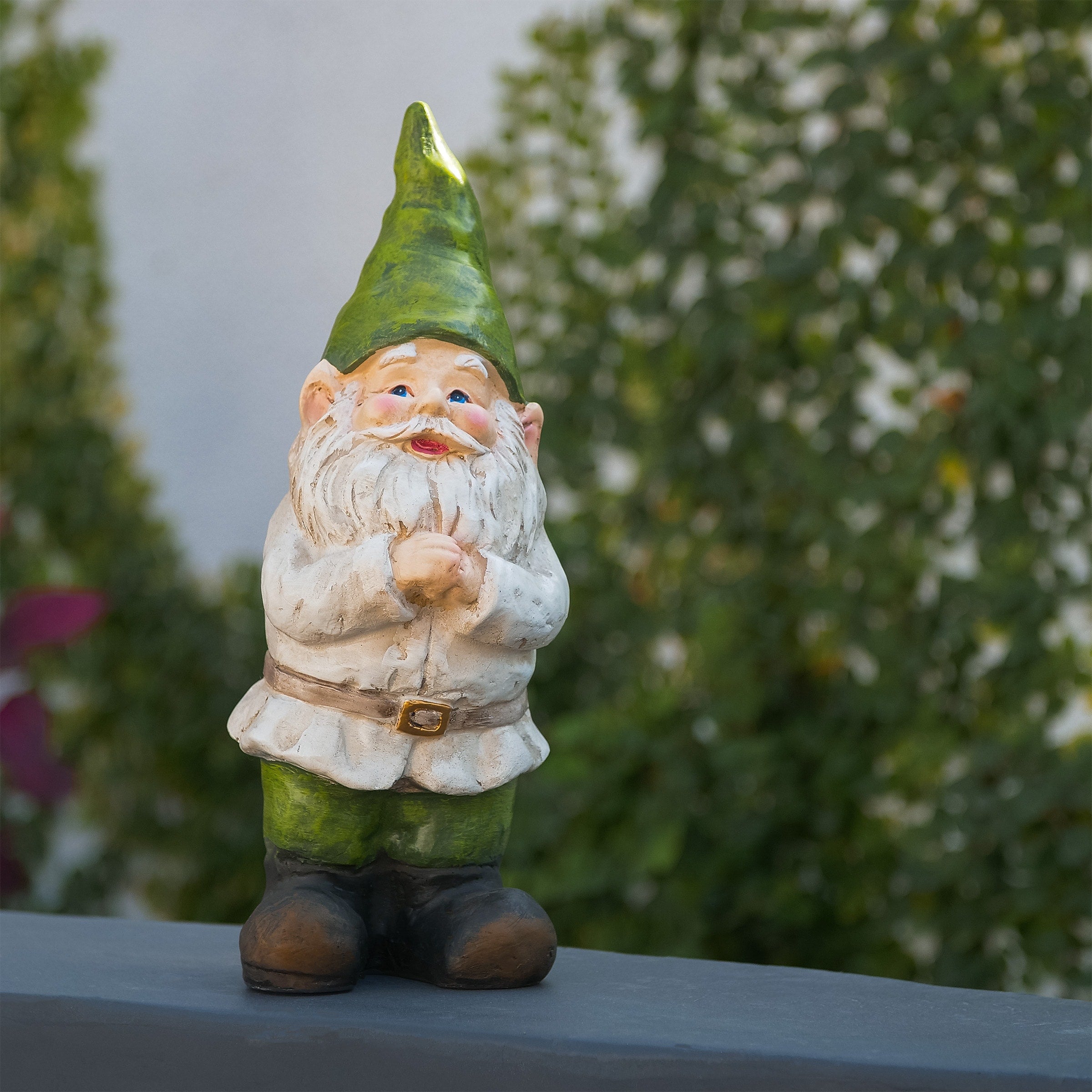 Alpine Corporation Garden Gnome Folding Hands Statue