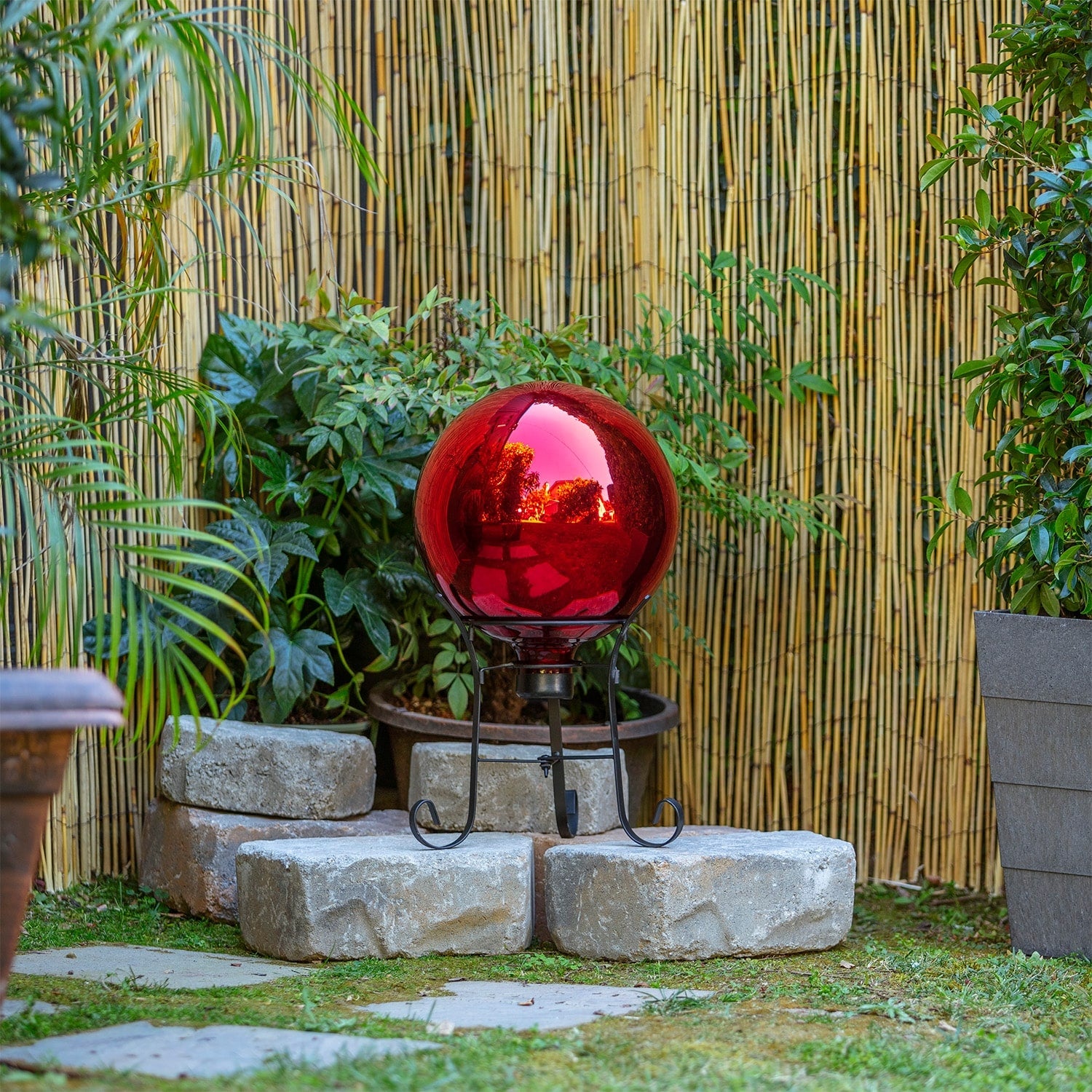 Alpine Corporation Red Glass Electric Gazing Globe