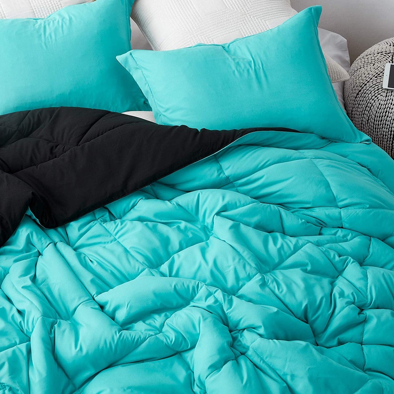 Aqua Black Oversized Reversible Comforter