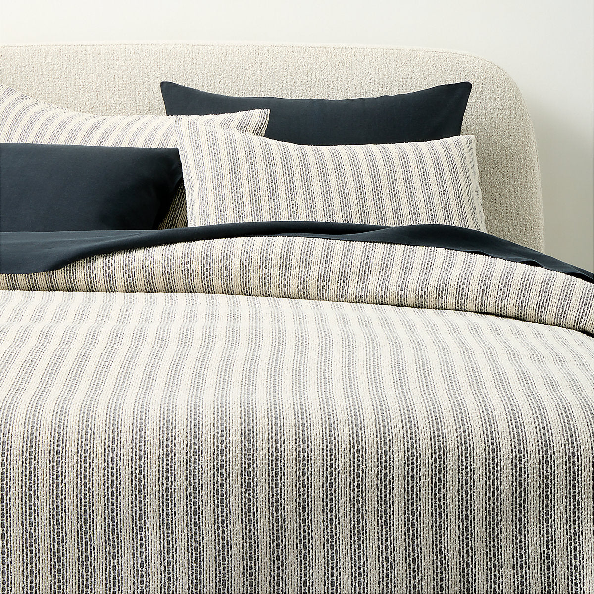 Armona White with Black Jacquard Cotton and Linen King Pillow Shams Set of 2
