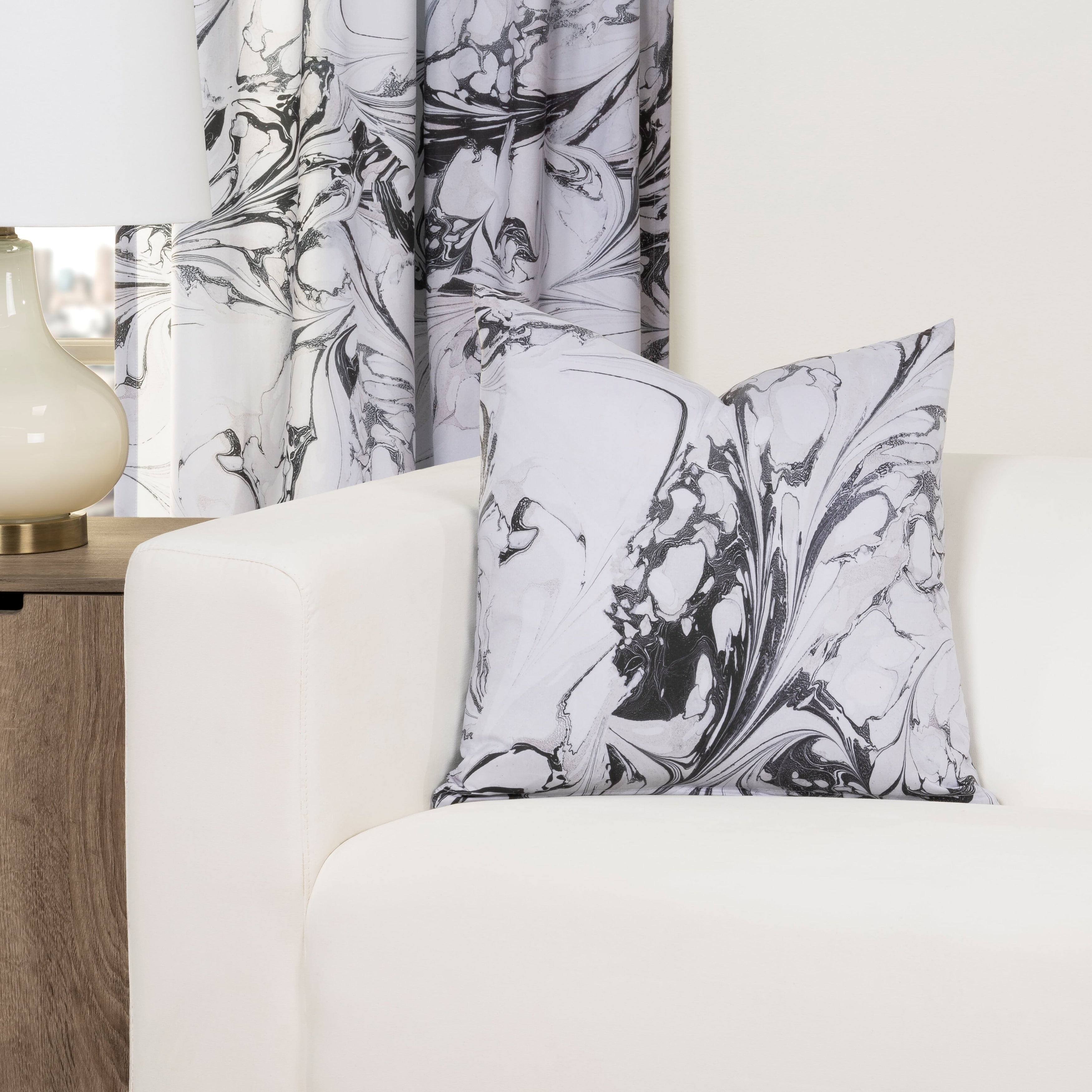 16 X 16 Carrara Luxury Pillow