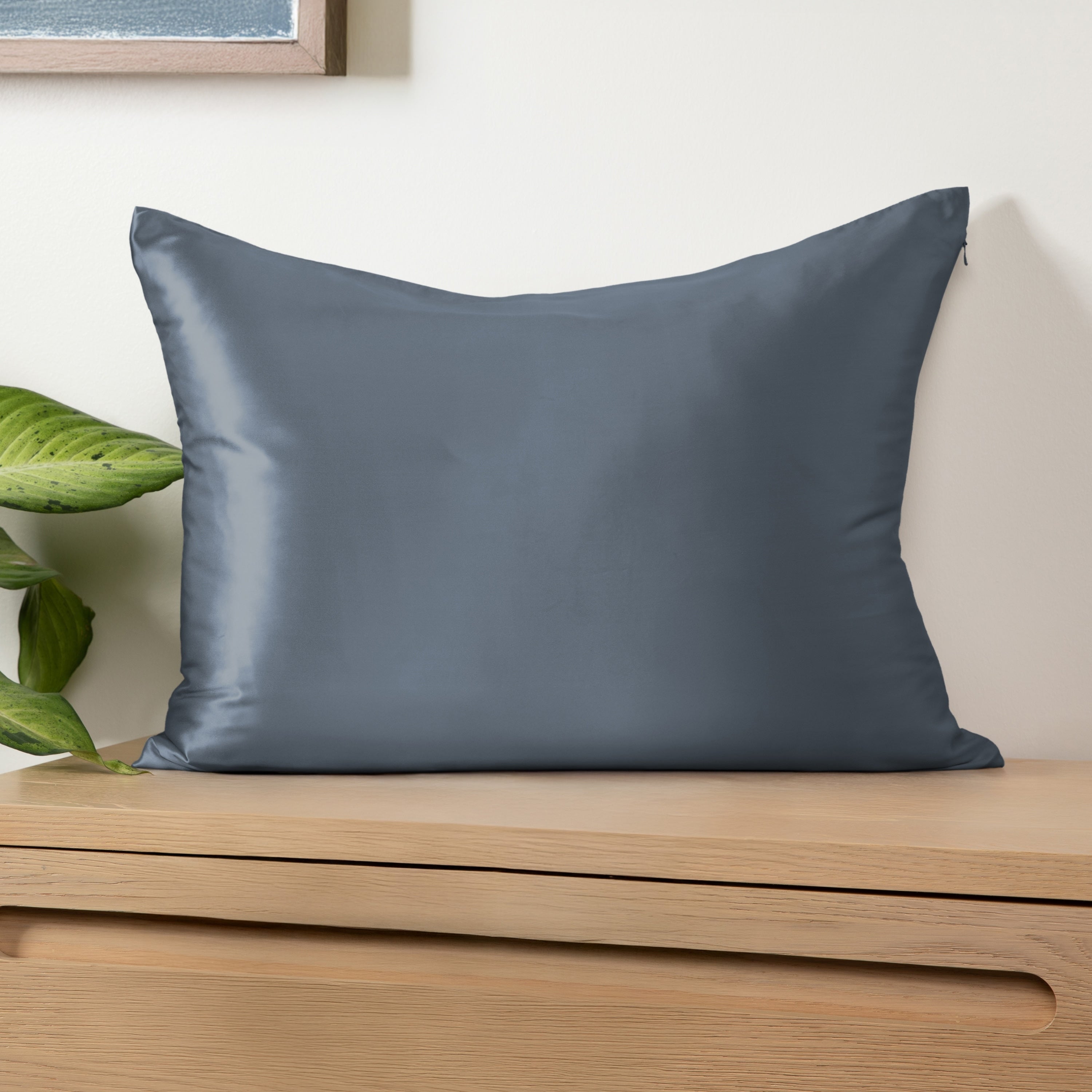 Becky Cameron 100 Mulberry Silk Zippered Pillowcase