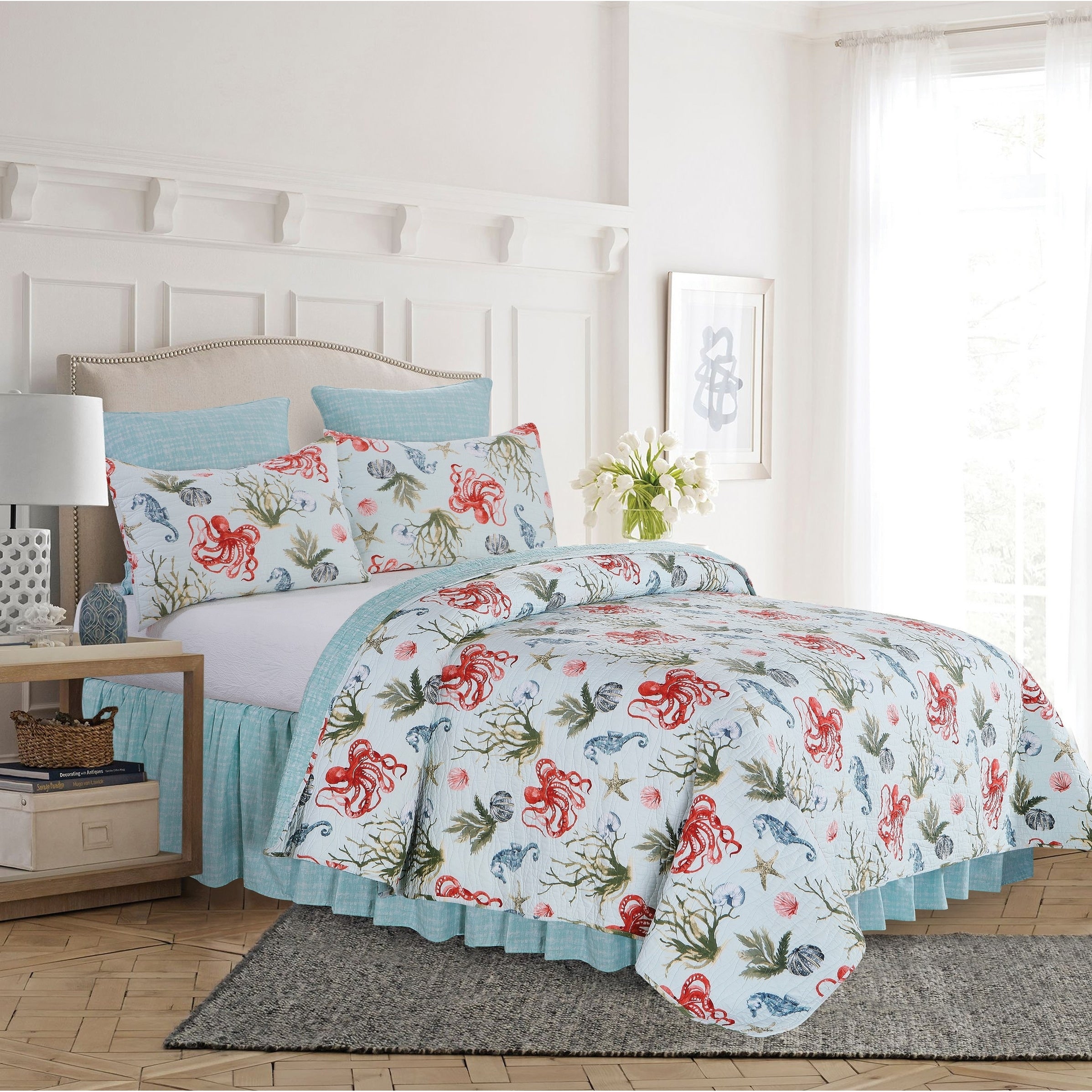 Behari Coastal Twin Quilt Set
