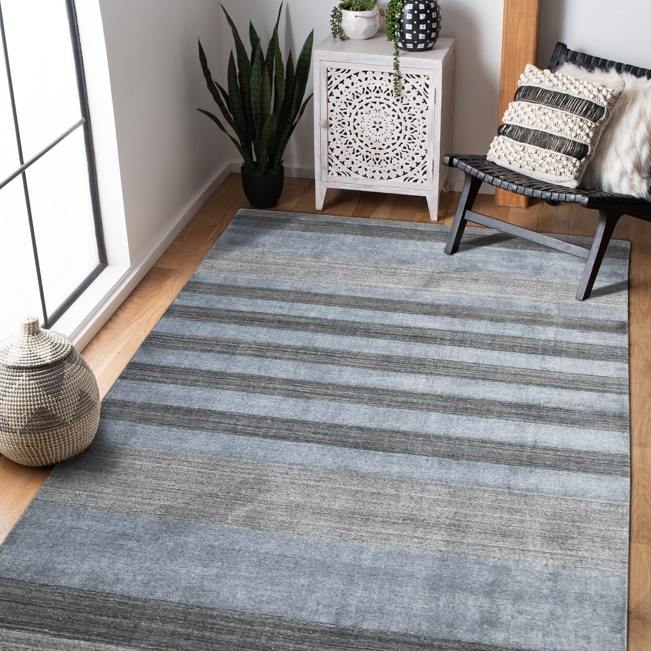 Hand Woven Berkley Grey Blended New Zealand Wool And Art Silk Area Rug 10 X 14