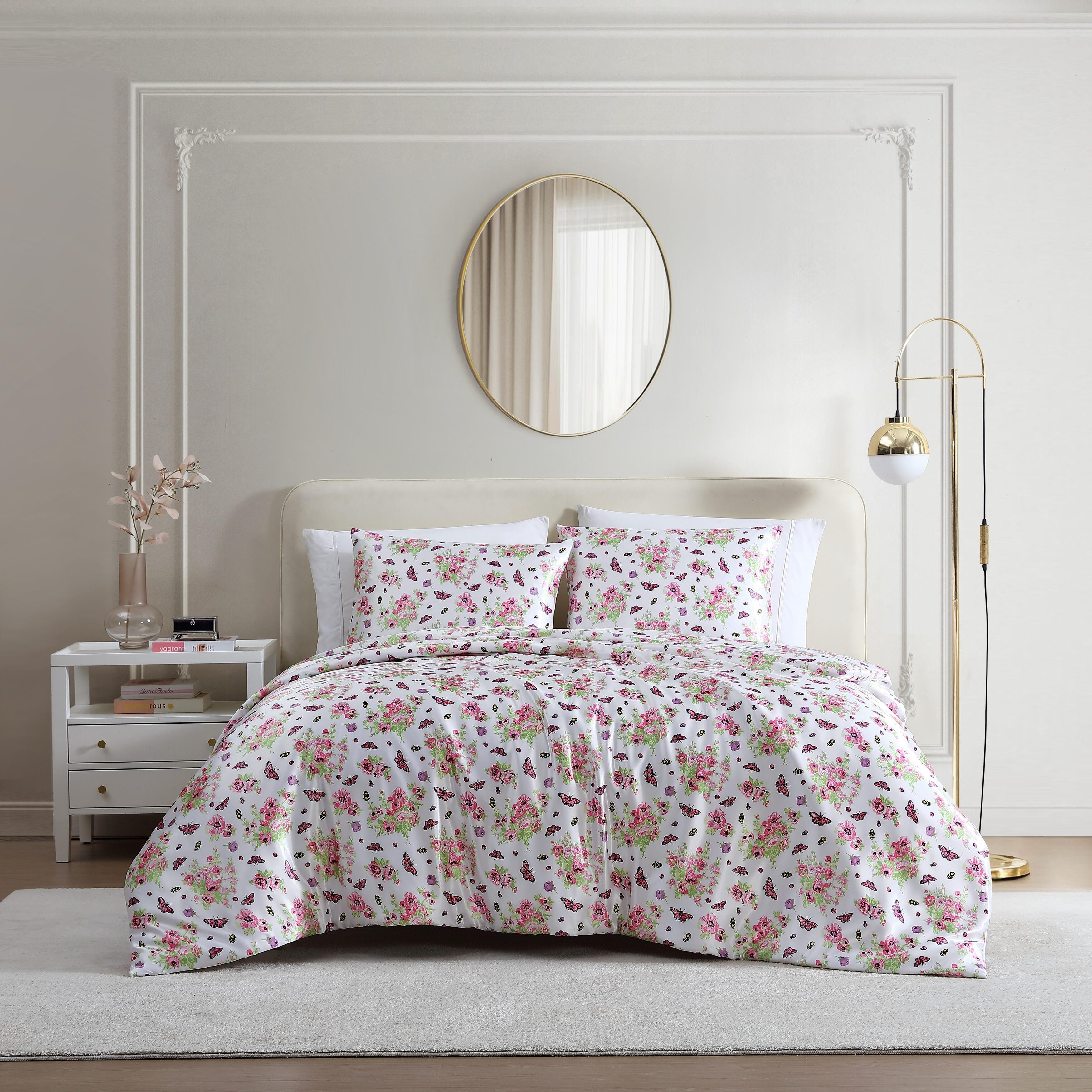 Betsey Johnson Queen Bee Floral Bouquet Reversible Pink Duvet Cover Set