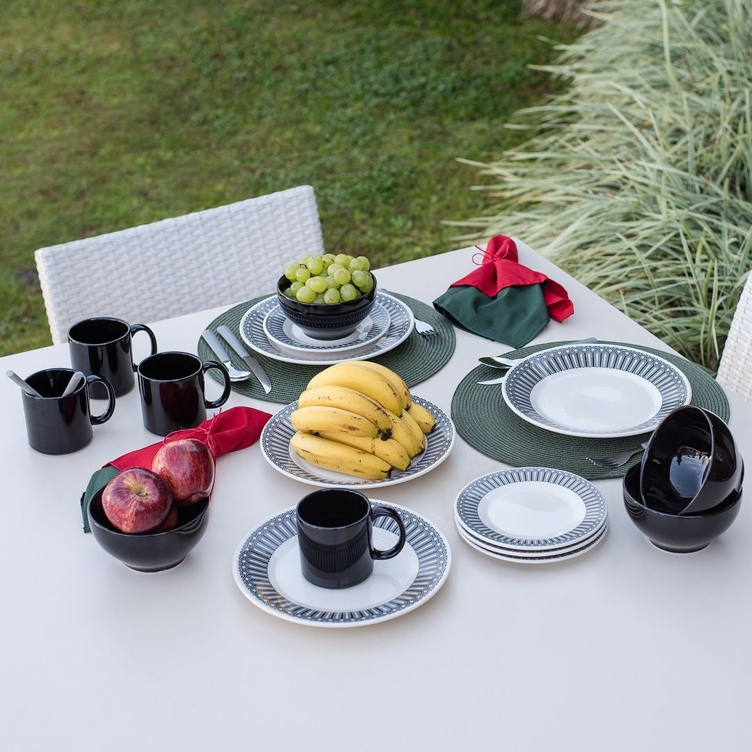 Biona Dinner Set In Black And Ivory