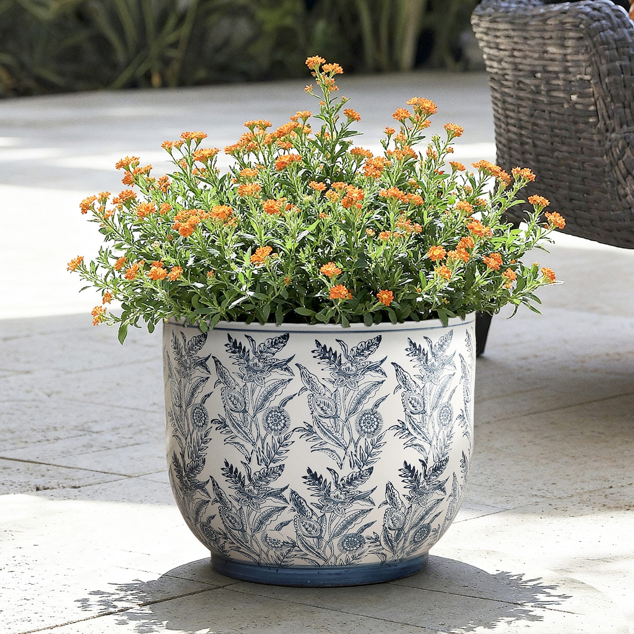 Blue Botanical Floral Ceramic Planter 15.5 Round Pot For Indoor Outdoor 12.99 H X 15.55 Diameter