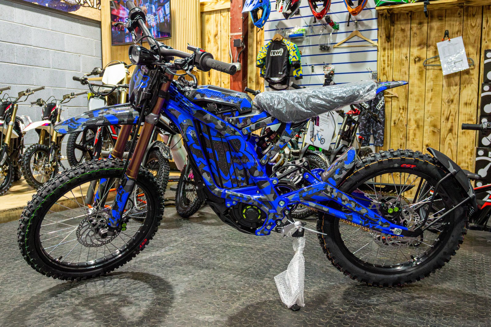 SUR RON FULL COVERAGE GRAPHICS KIT  – FOX RACING