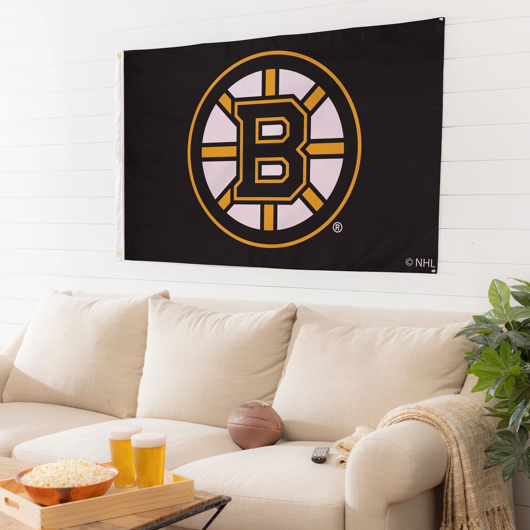 Boston Bruins Flag With 2 Grommets 3 Ft. X 5 Ft.