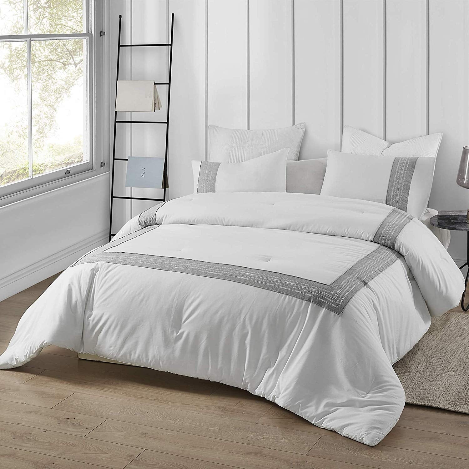 Boutique Border Textured Oversized Comforter Hotel Gray