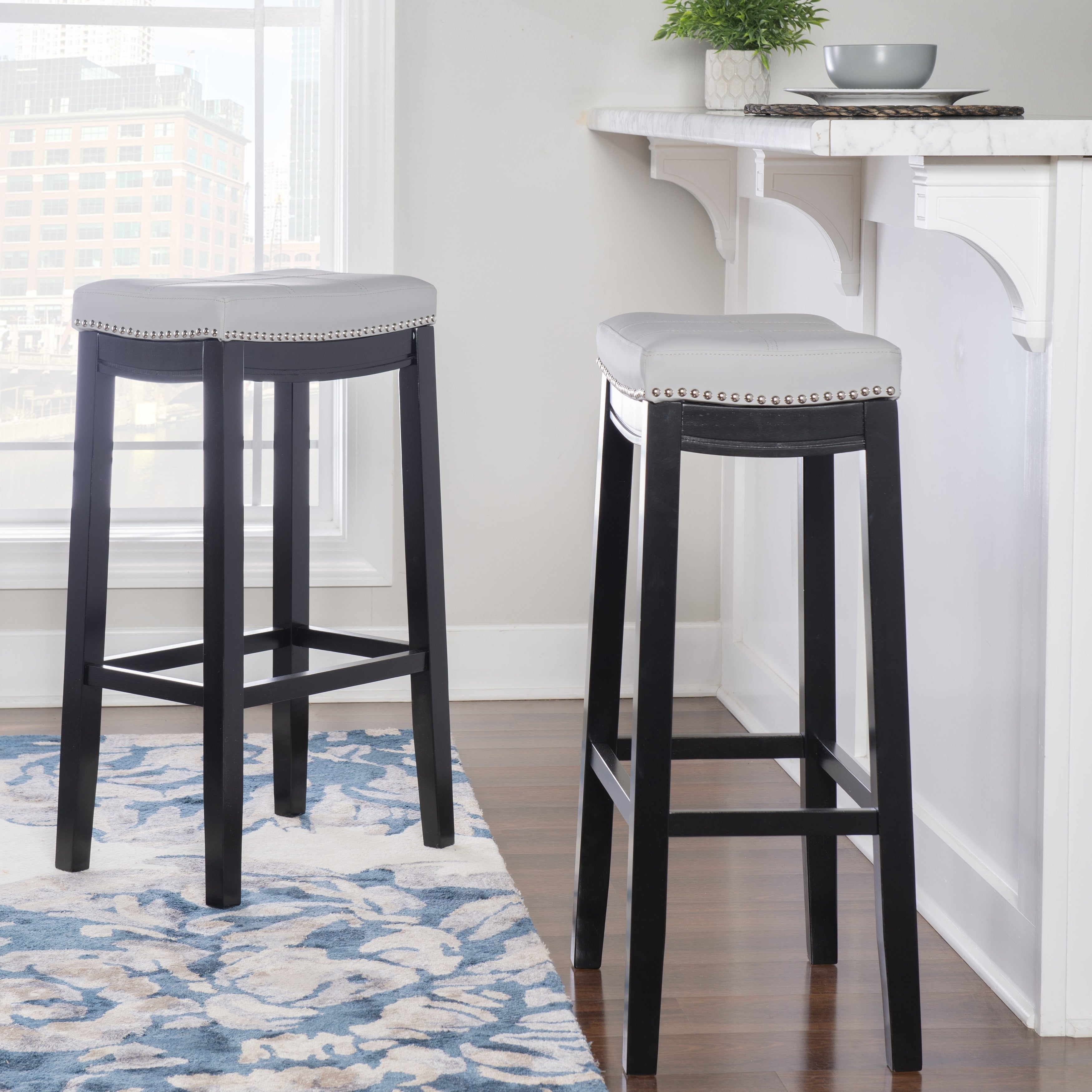 Bridgeport Saddle 32 Inch Bar Stool