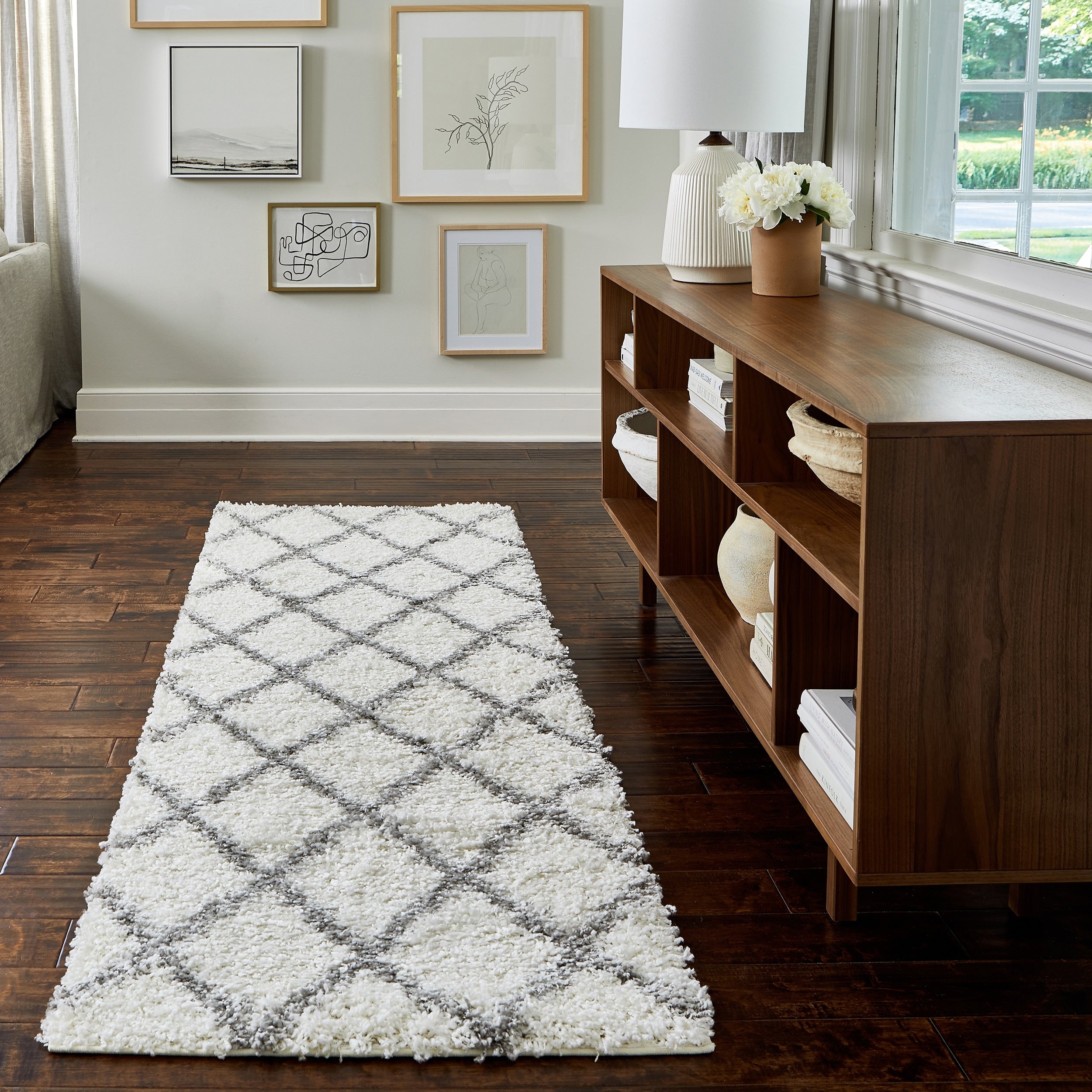 Porch Den Williamsburg Havemeyer Moroccan Lattice Shag White Rug 7 10 X 10