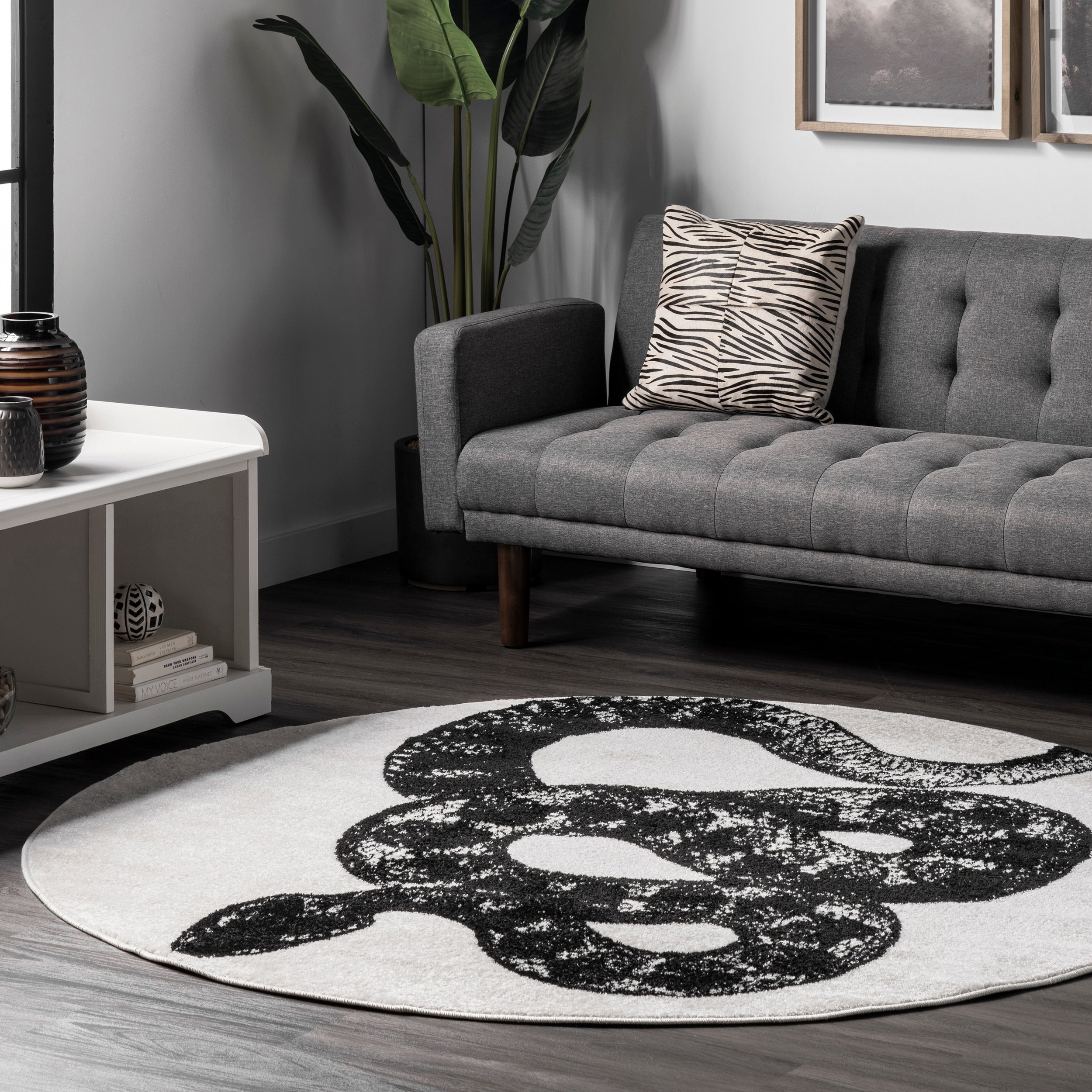 Nuloom Made By Thomas Paul Slithering Serpent Black And White Rug 76 X 96 76 X 96